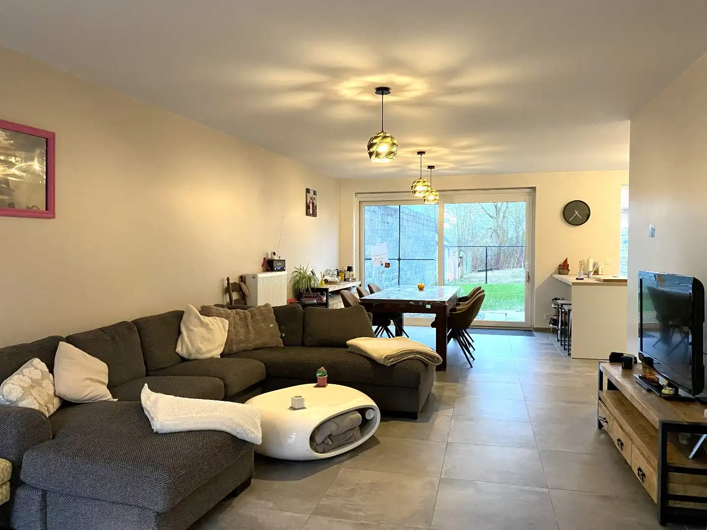 INSTAPKLARE HOB MET 3 SLPKS | TUIN | AUTOSTAANPLAATS foto 2