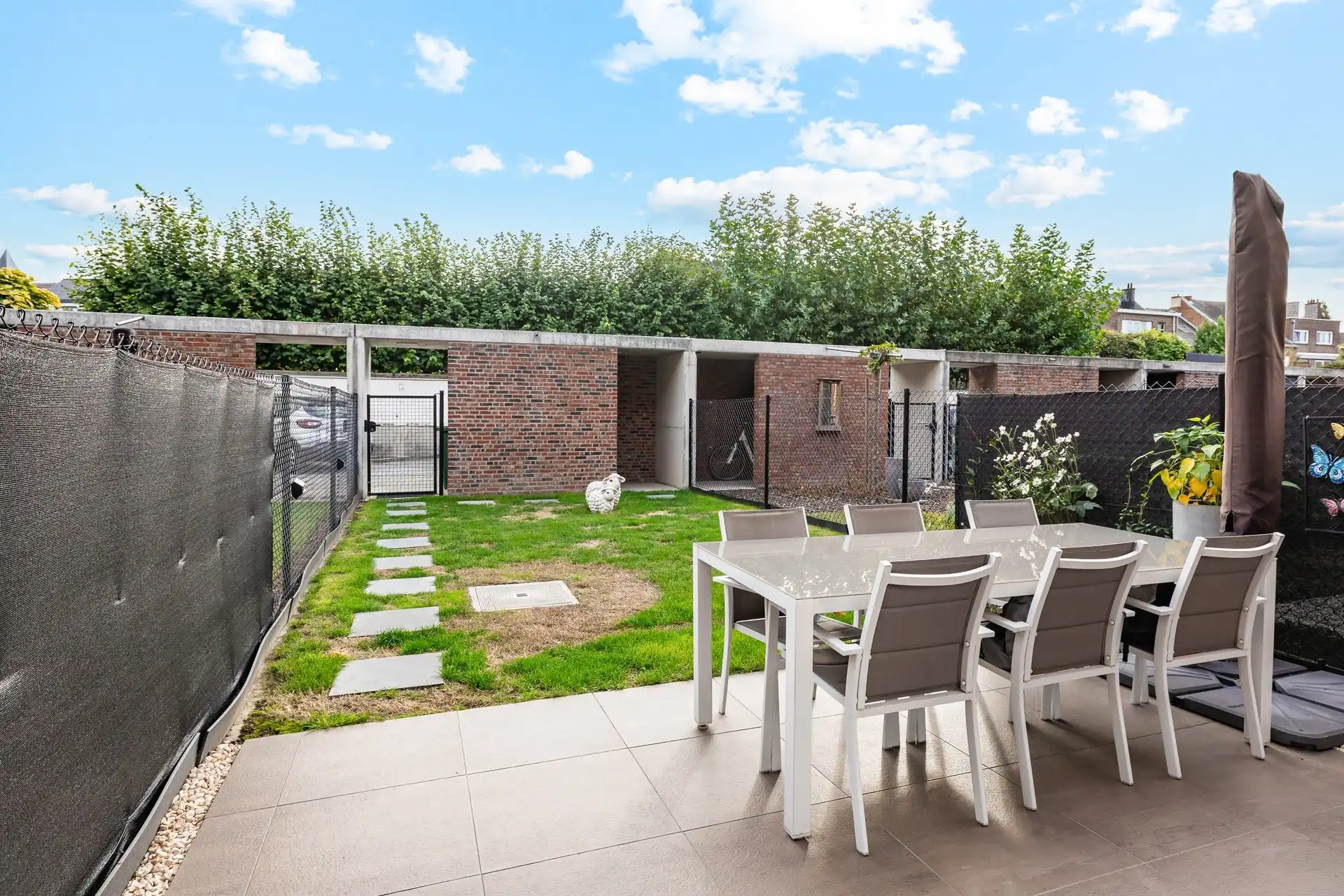 Energiezuinige stadswoning met 3 slaapkamers, terras en private parking in Aalst foto 23