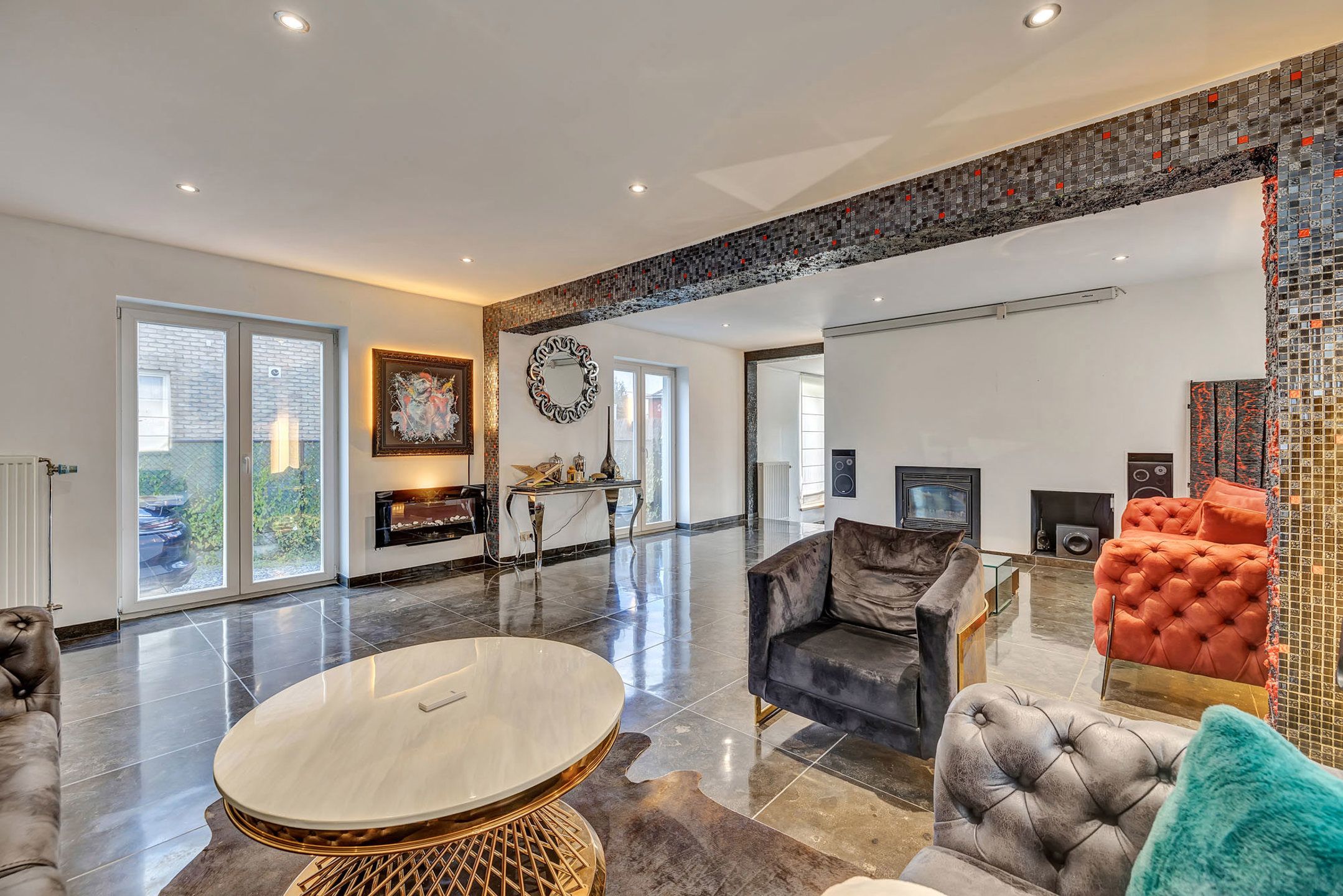 Gerenoveerde woning op strategische locatie met 5 slaapkamers foto 4