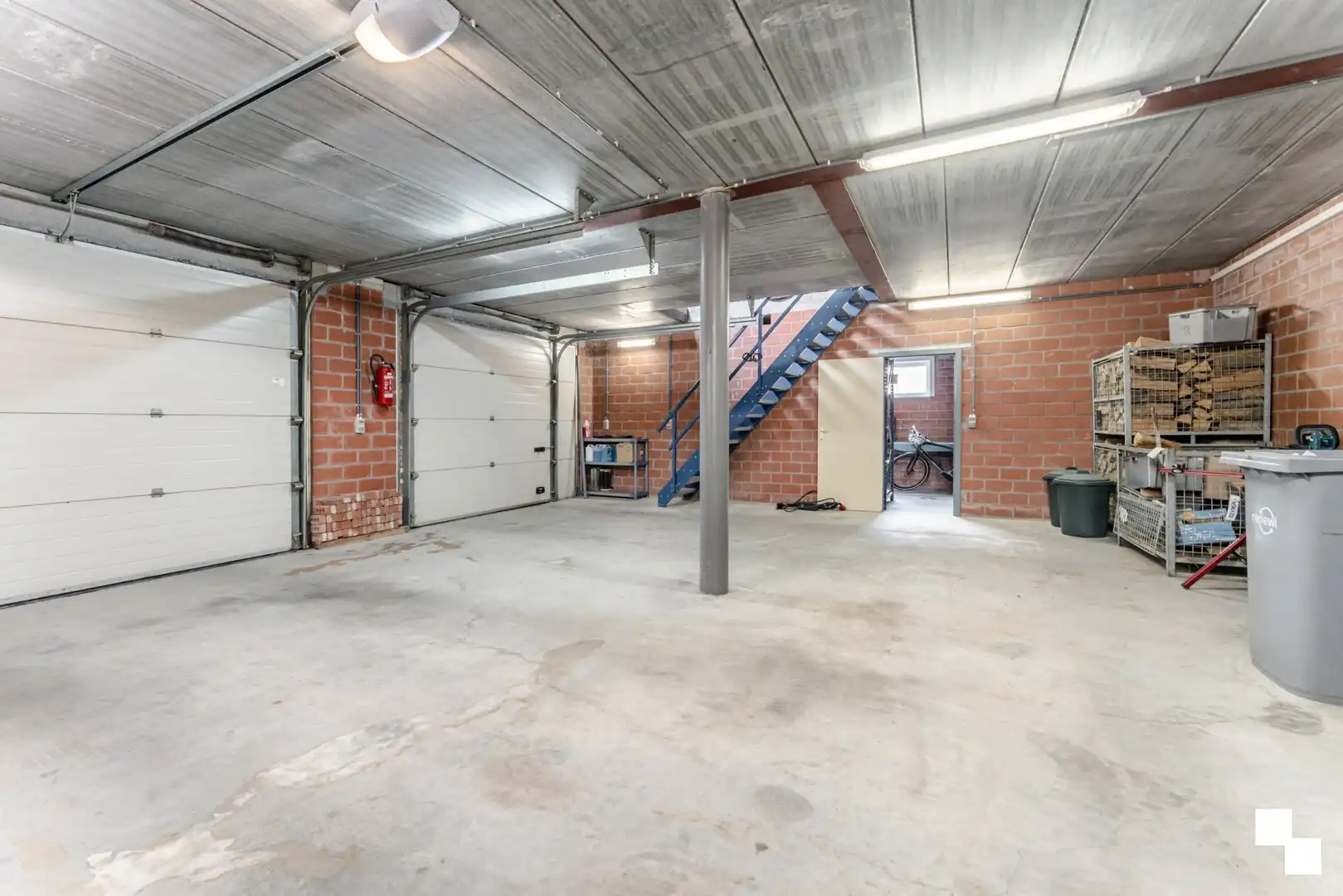 Veelzijdige eigendom met recente woning en heel wat opslagmogelijkheden te Lendelede foto 27
