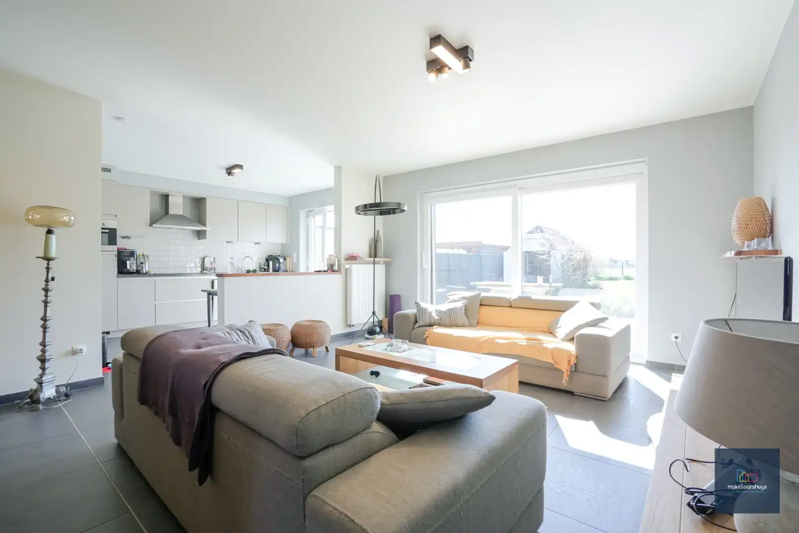 Rustig gelegen woning met 3slpk, garage en tuin foto 3