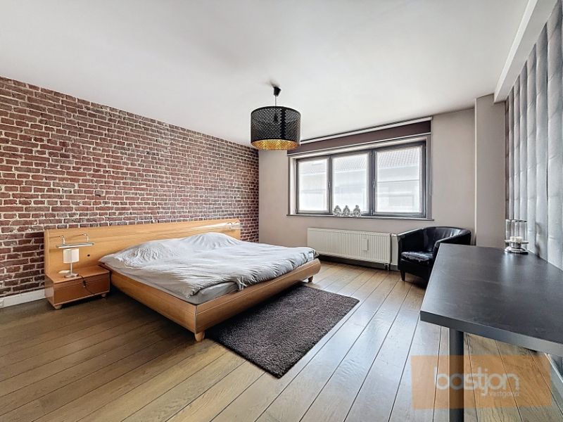 Instapklaar appartement met ruime garage foto 7