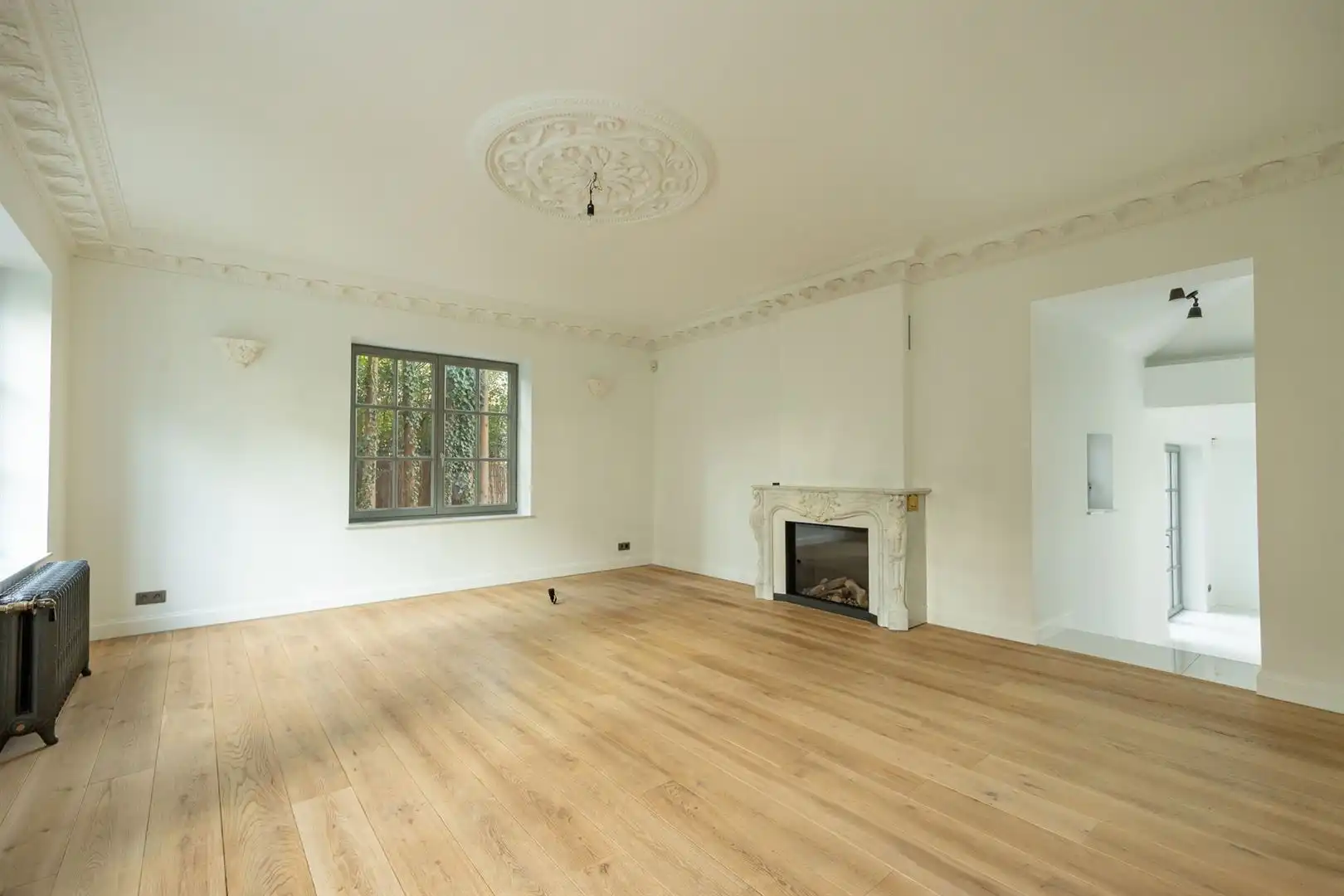 State-of-the-art villa tussen eeuwenoude bomen foto 4