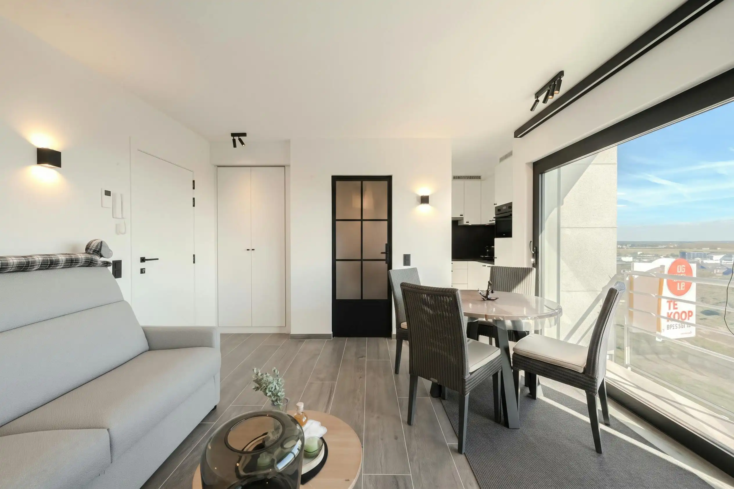 Prachtige studio met zuidgericht terras en weids uitzicht! foto 5