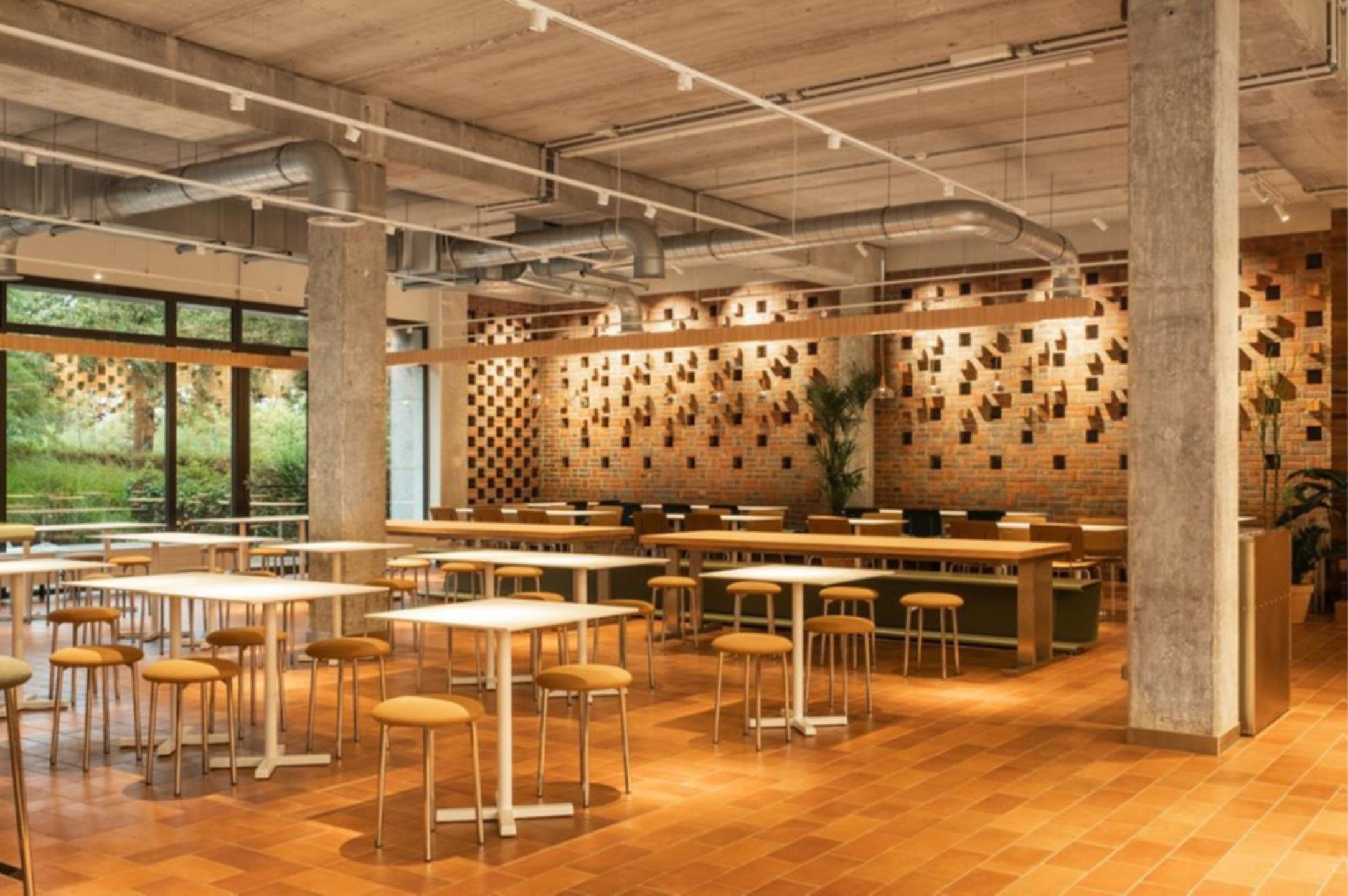 Polyvalente ruimte van 521m²  te huur foto 9