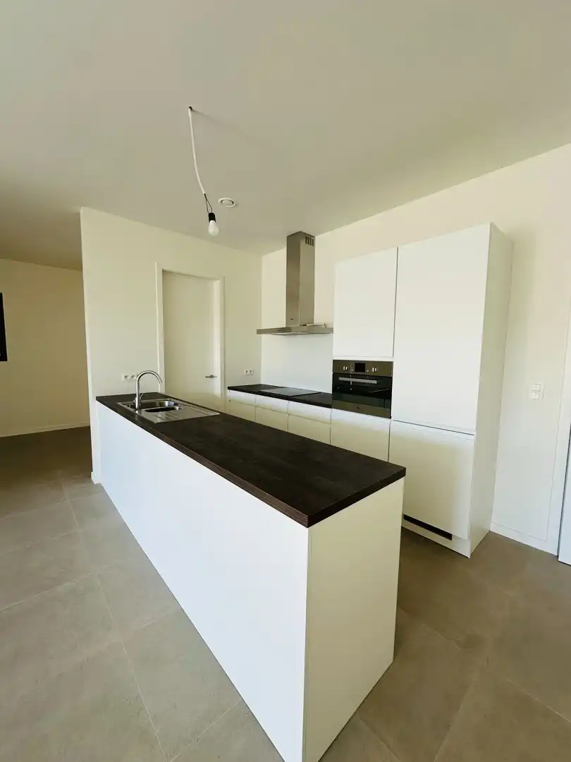Nieuw gelijkvloers appartement met tuin en garage foto 5