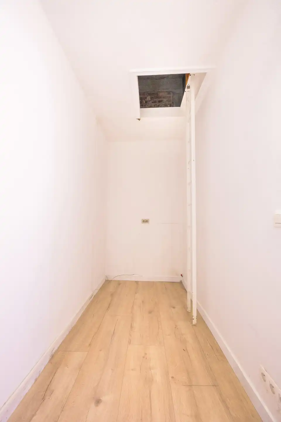 Appartement met 1 slaapkamer + werkkamer en tuin foto 13