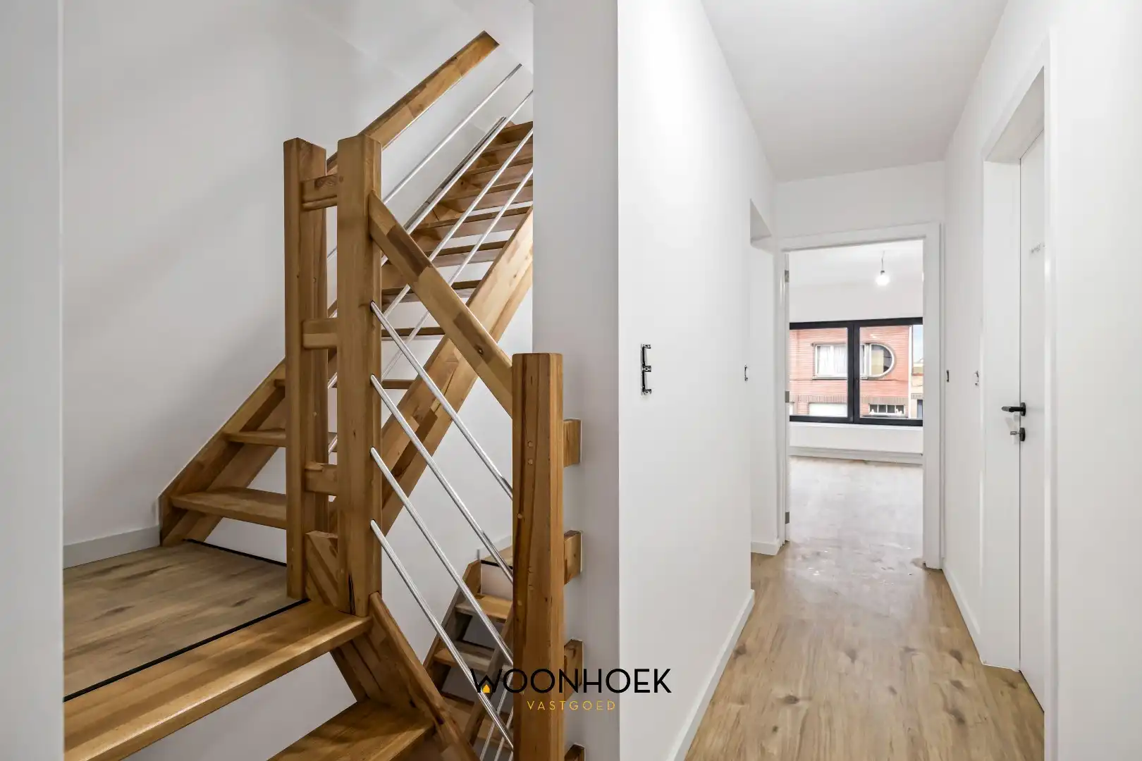 Gerenoveerde, 6-slpk woning, zonnige tuin en 2 bdkms te Sint-Niklaas! foto 15