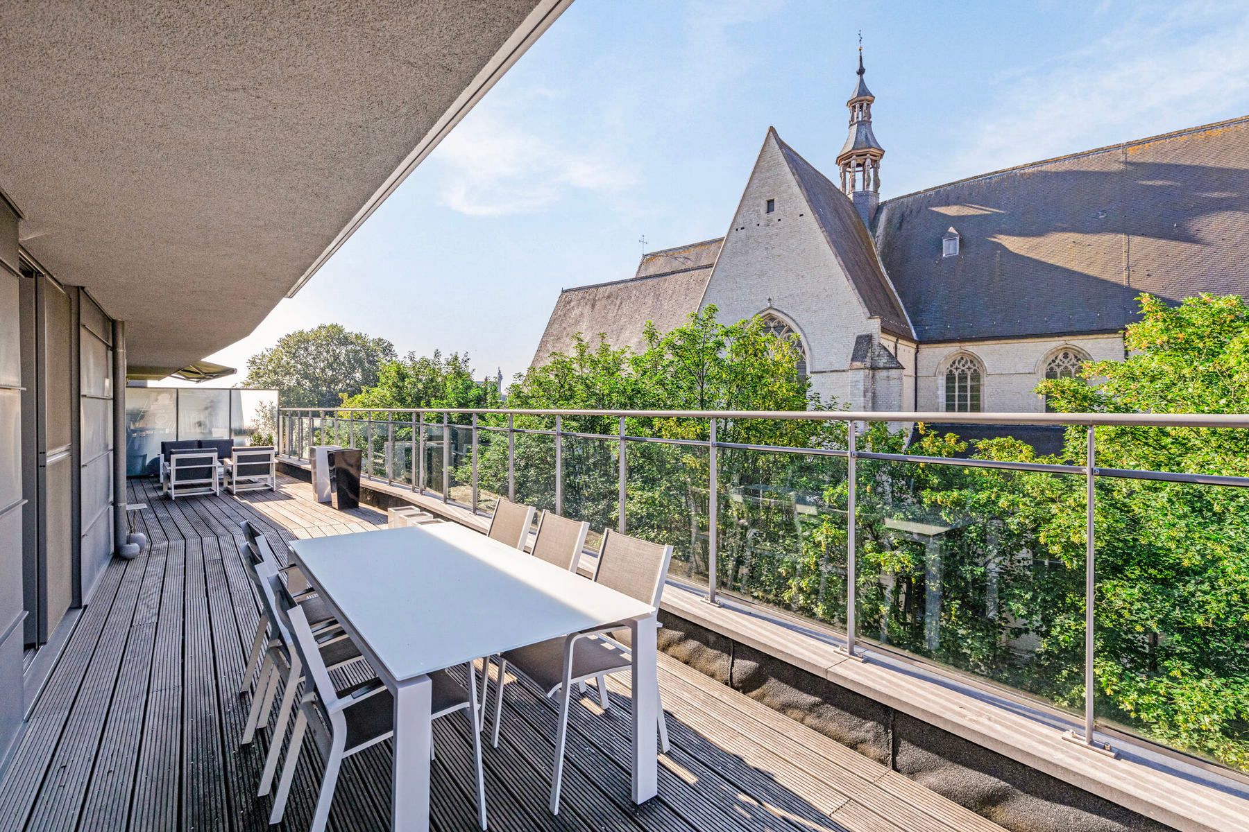Recente penthouse met schitterende terrassen te MECHELEN foto 2