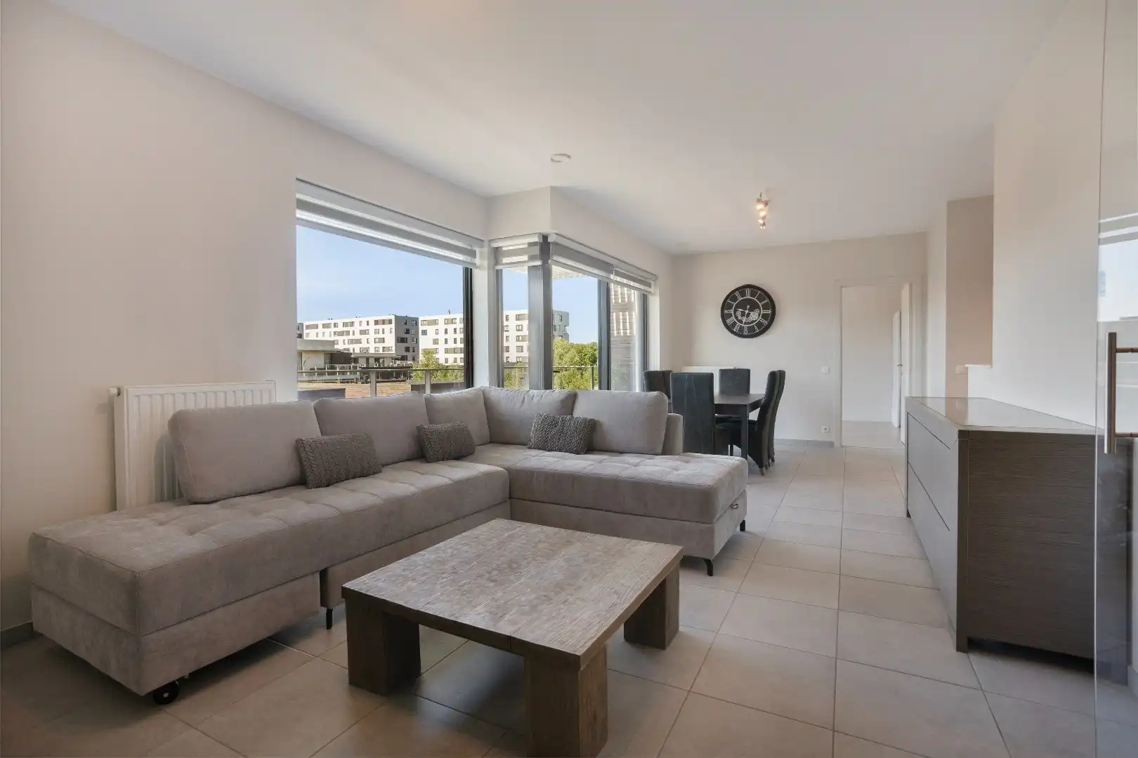 Recent app (76m²!) met 1 slpk, ruim terras en kelder foto 4