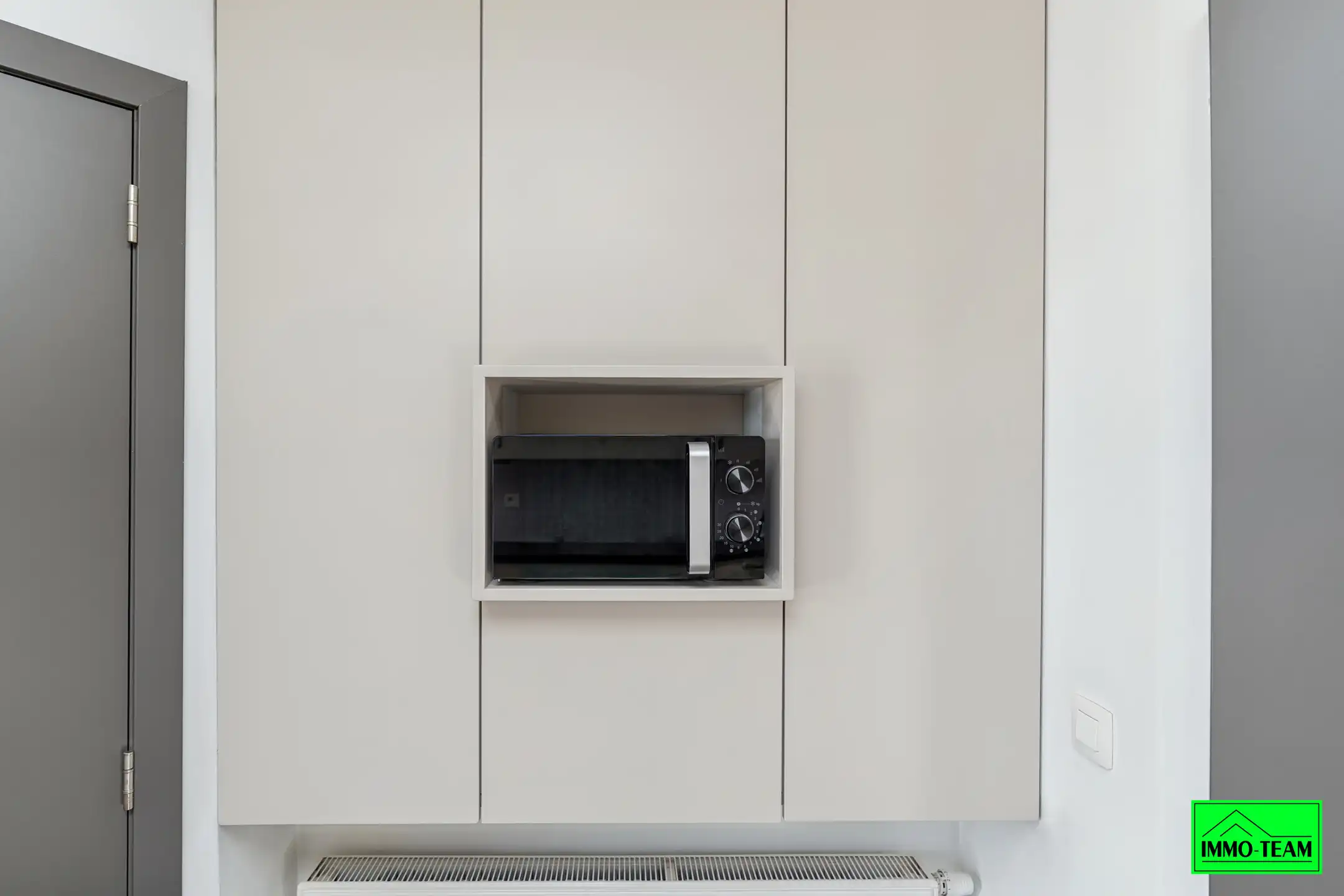 Instapklare starterswoning / investeringspand foto 19