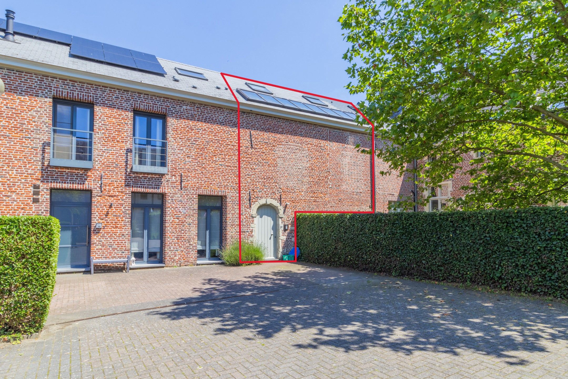 Charmante woning in een gerestaureerde hoeve met veel privacy foto 1