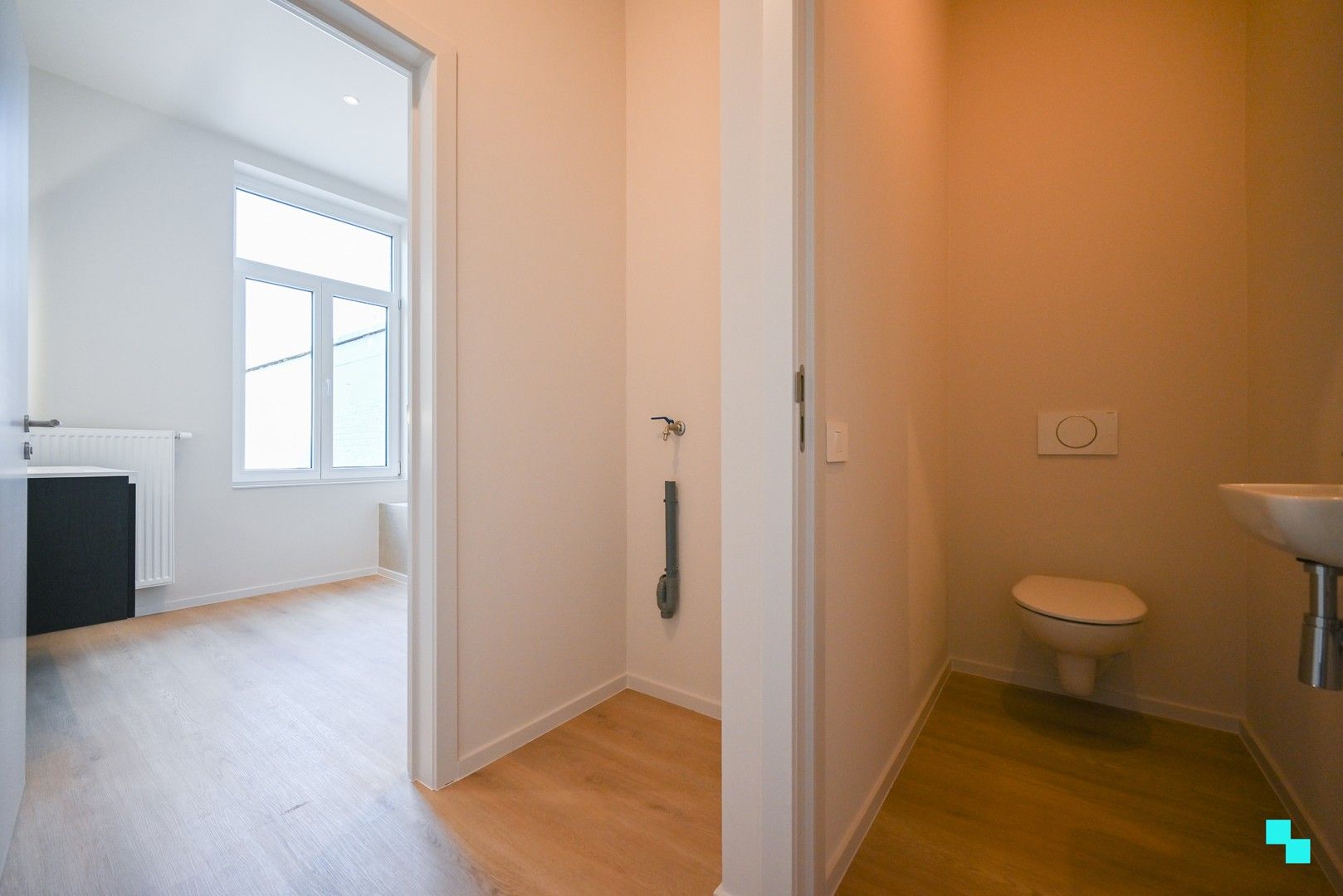 Prachtig & compleet gerenoveerde burgerwoning in hartje Izegem foto 21