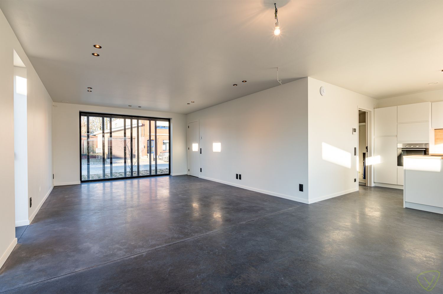 Uitzonderlijke woning te huur te Maldegem met een superieure afwerking. foto 5