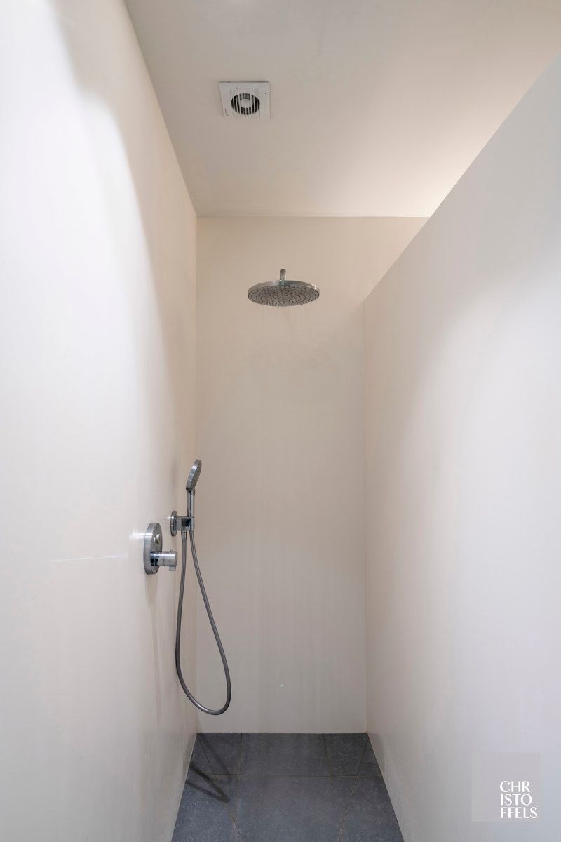 Exclusief villa-appartement (183m²) met privé tuin gelegen in een afgesloten park met buitenzwembad. foto 17