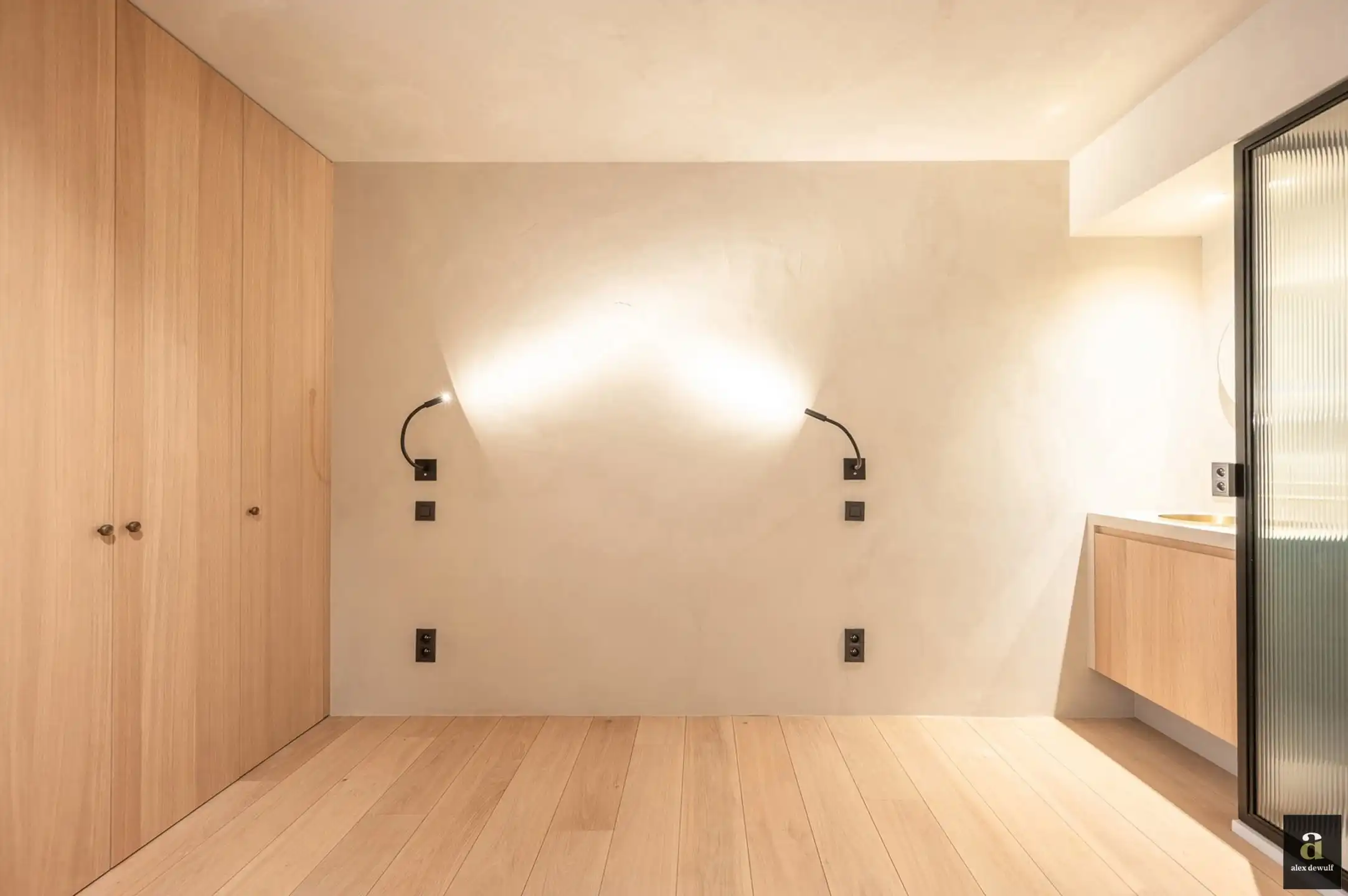 Gerenoveerd appartement met 3 slaapkamers, gelegen nabij de Zeedijk en het Driehoeksplein. foto 18