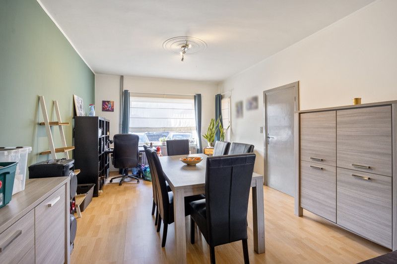 Te renoveren, goed gelegen woning op 8are 75ca foto 7