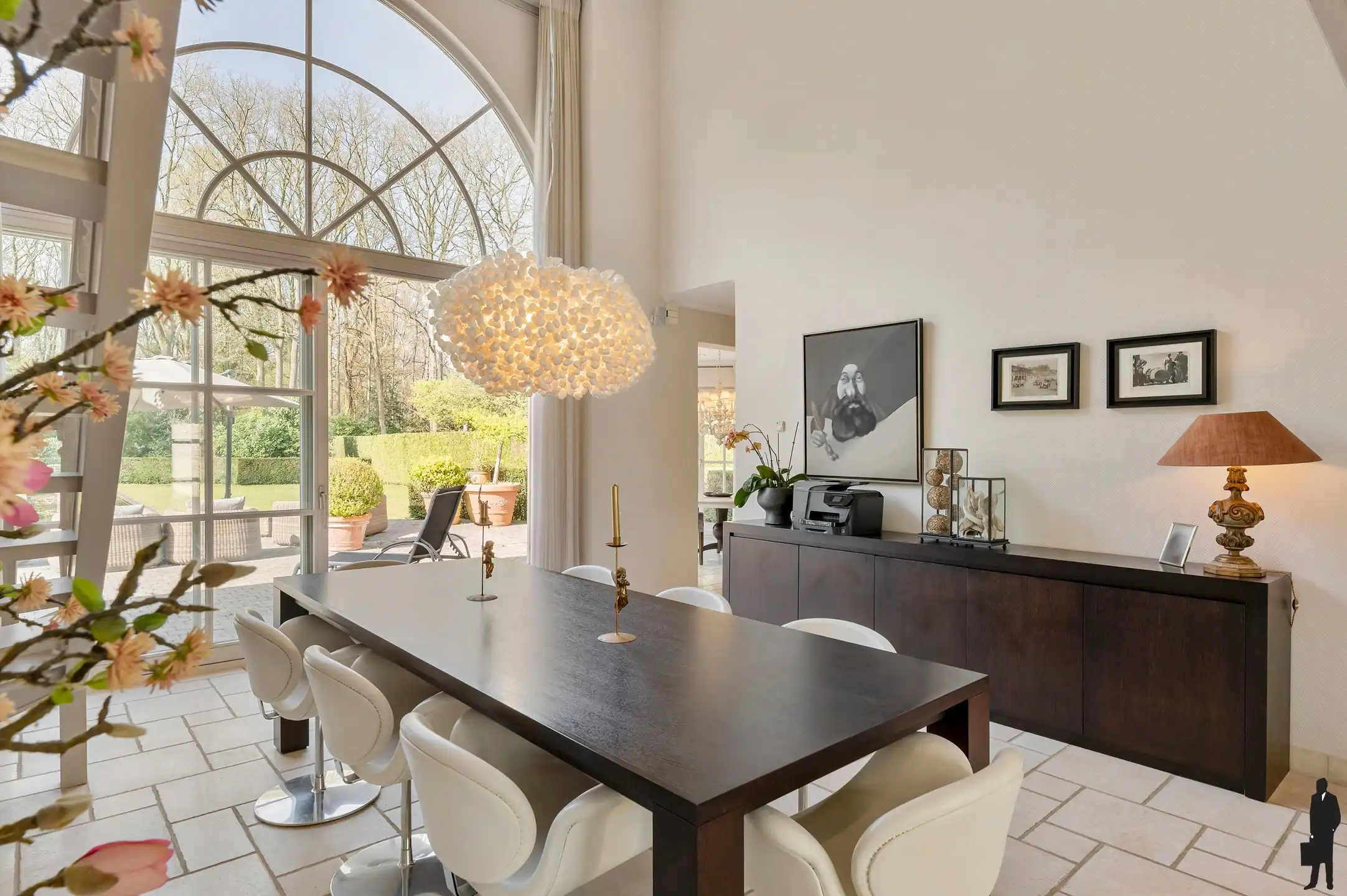 Lichtrijke villa aan het centrum! foto 12