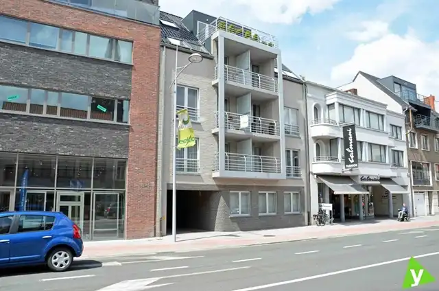 Comfortabel appartement met garage in het centrum van Eeklo! foto 10