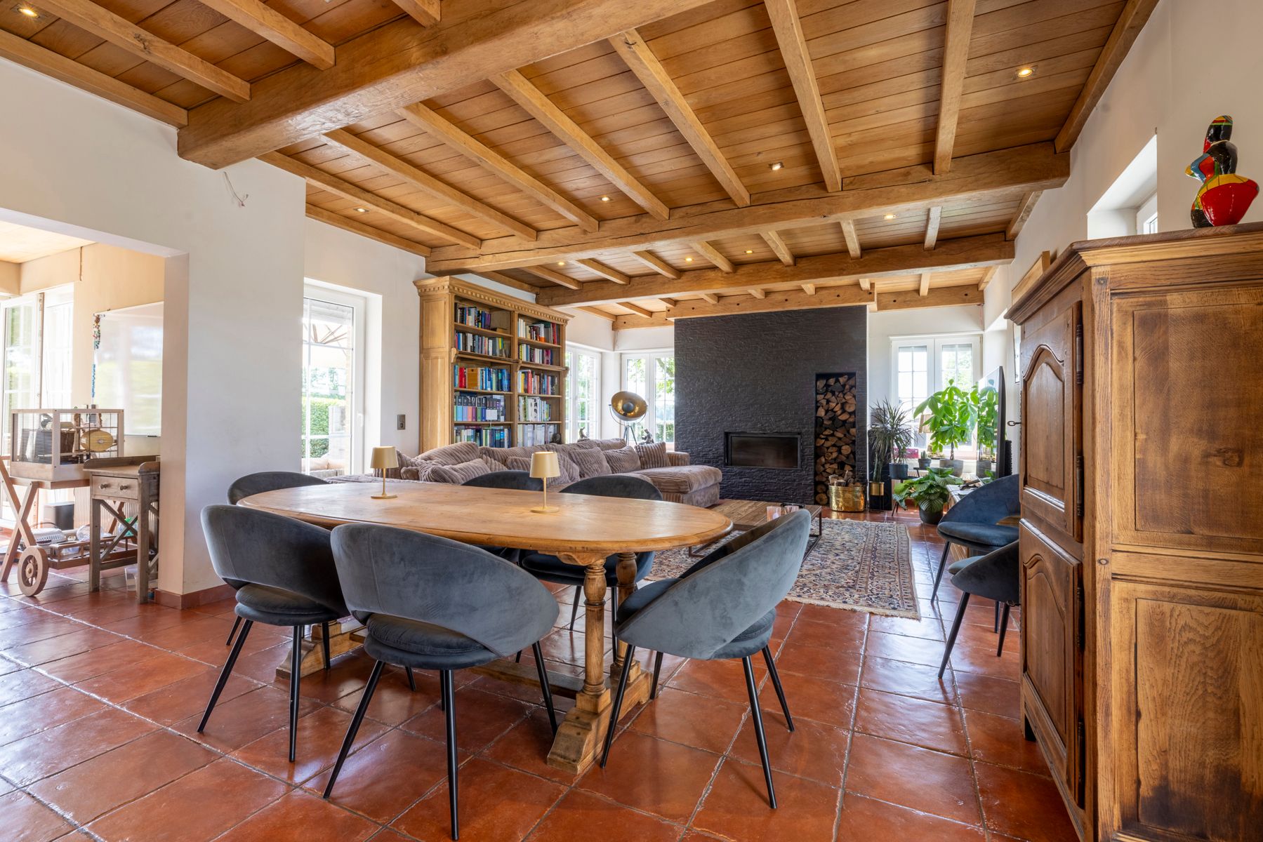 Woning met 3 slaapkamers en 7000m² weide! foto 4