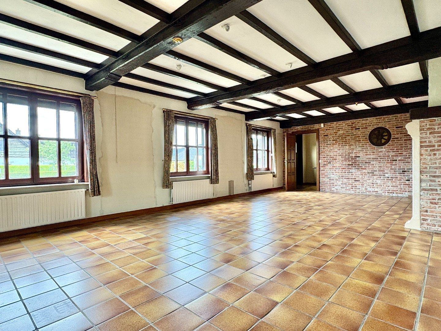 Alleenstaande woning op 1027 m² met 3 slaapkamers en dubbele garage foto 3