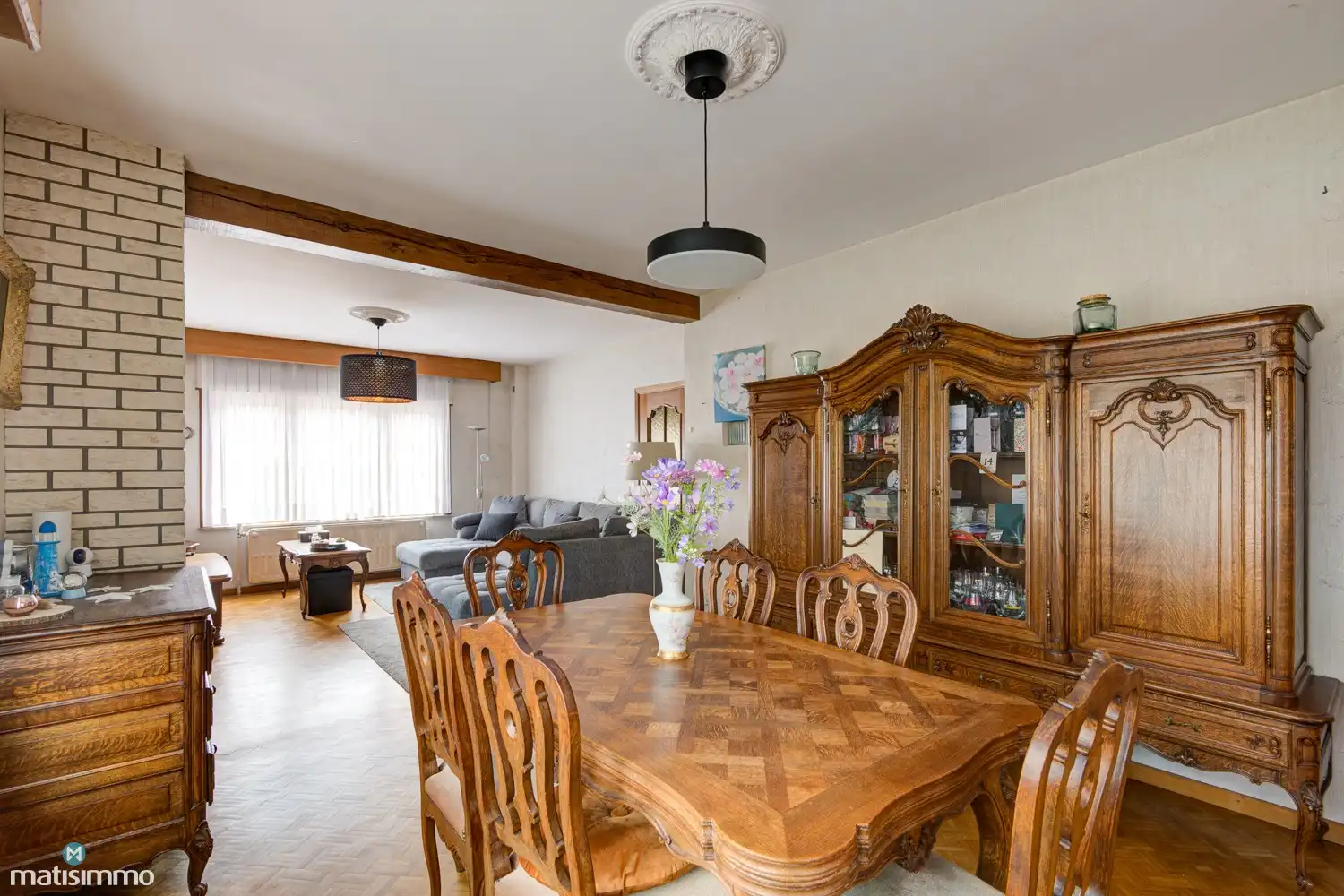 RUIME GEZINSWONING MET 3 SLAAPKAMERS EN EEN RIANTE TUIN OP EEN PERCEEL VAN 1.411 M² NABIJ HET CENTRUM VAN TONGEREN foto 6