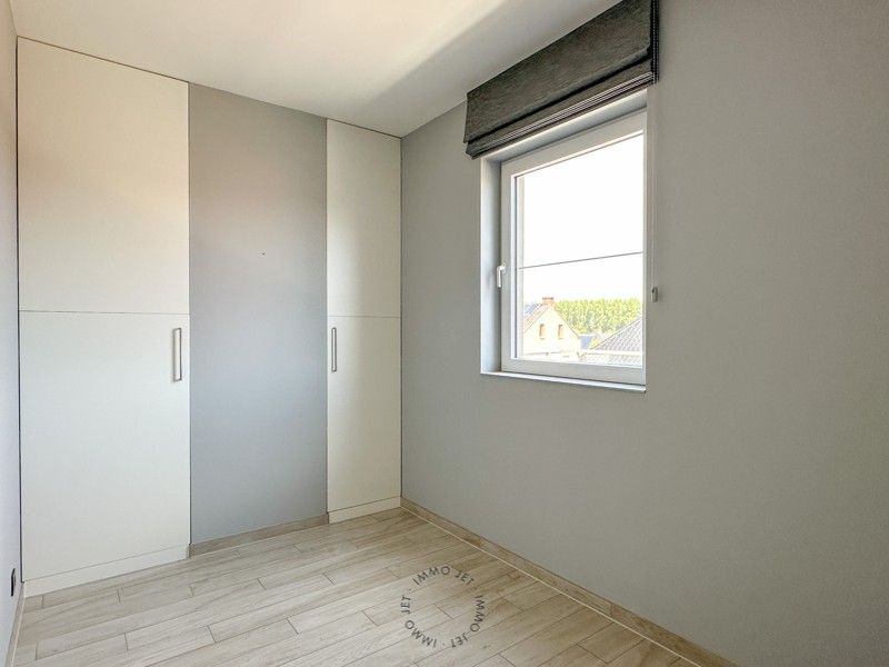 Instapklaar appartement met twee slaapkamers en terras foto 10