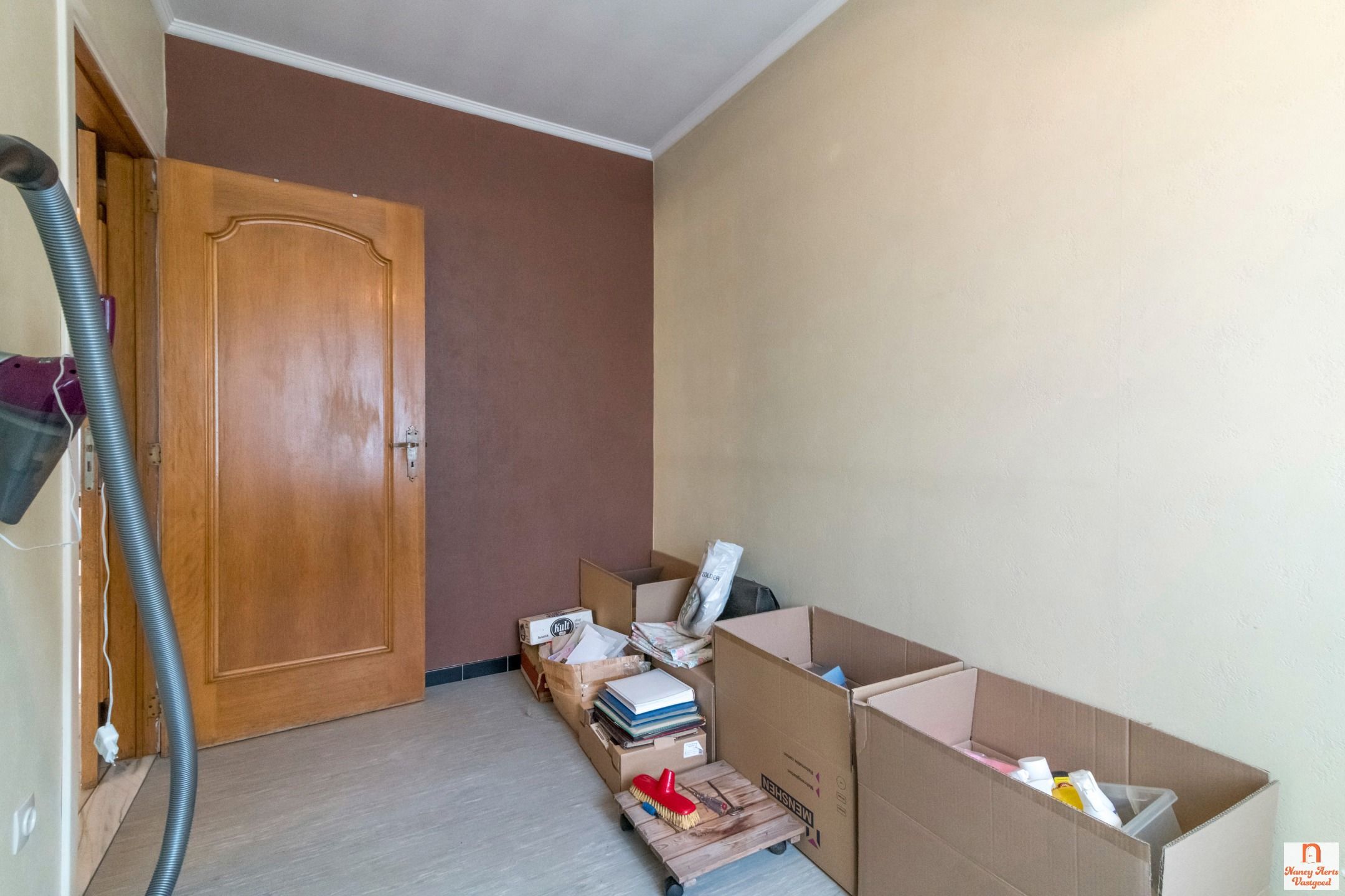 Split-level woning met grote tuin en vrij uitzicht foto 43