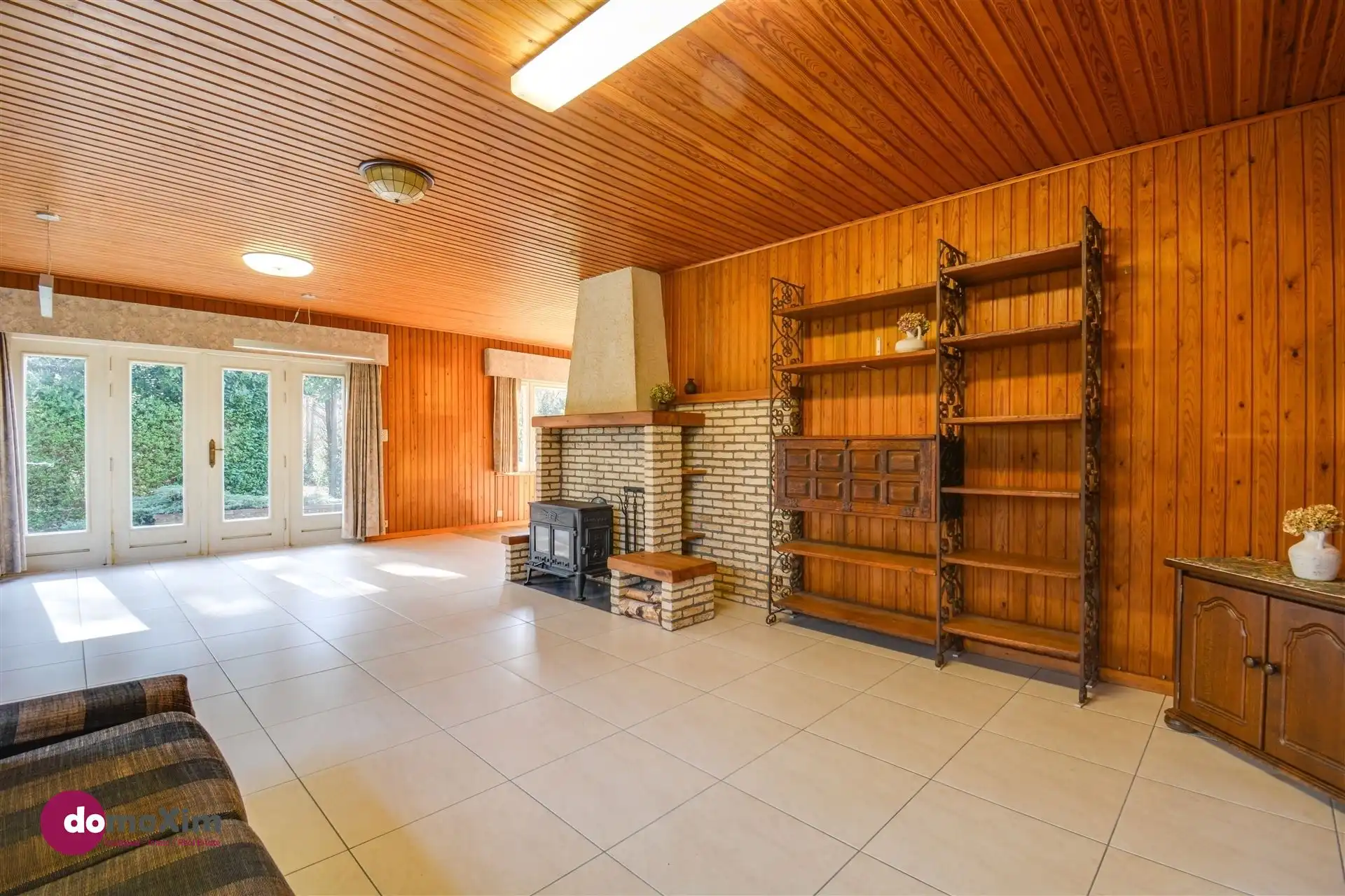 Ruime gezinswoning met mogelijkheden in een unieke, groene omgeving foto 3