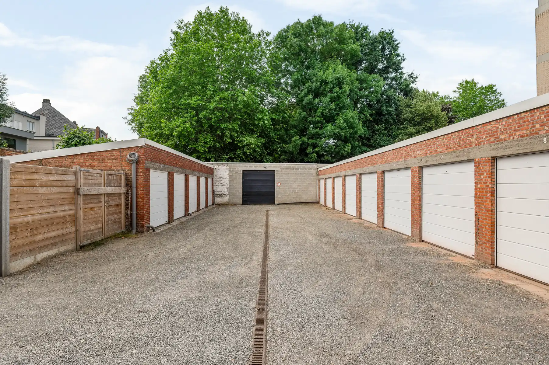 Garageboxen met maximaal laadvermogen in het centrum.  foto 9