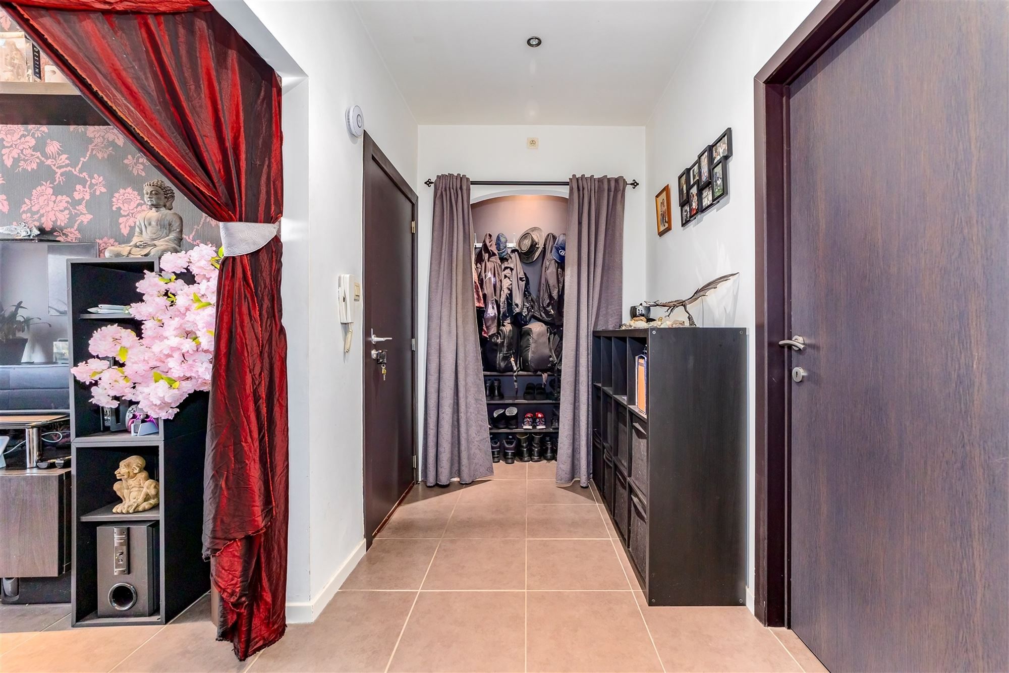 Instapklaar 2 slaapkamer appartement te Merksem foto 11