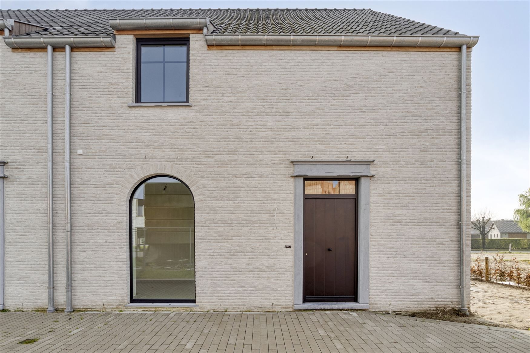 Ruime nieuwbouwwoning foto 2