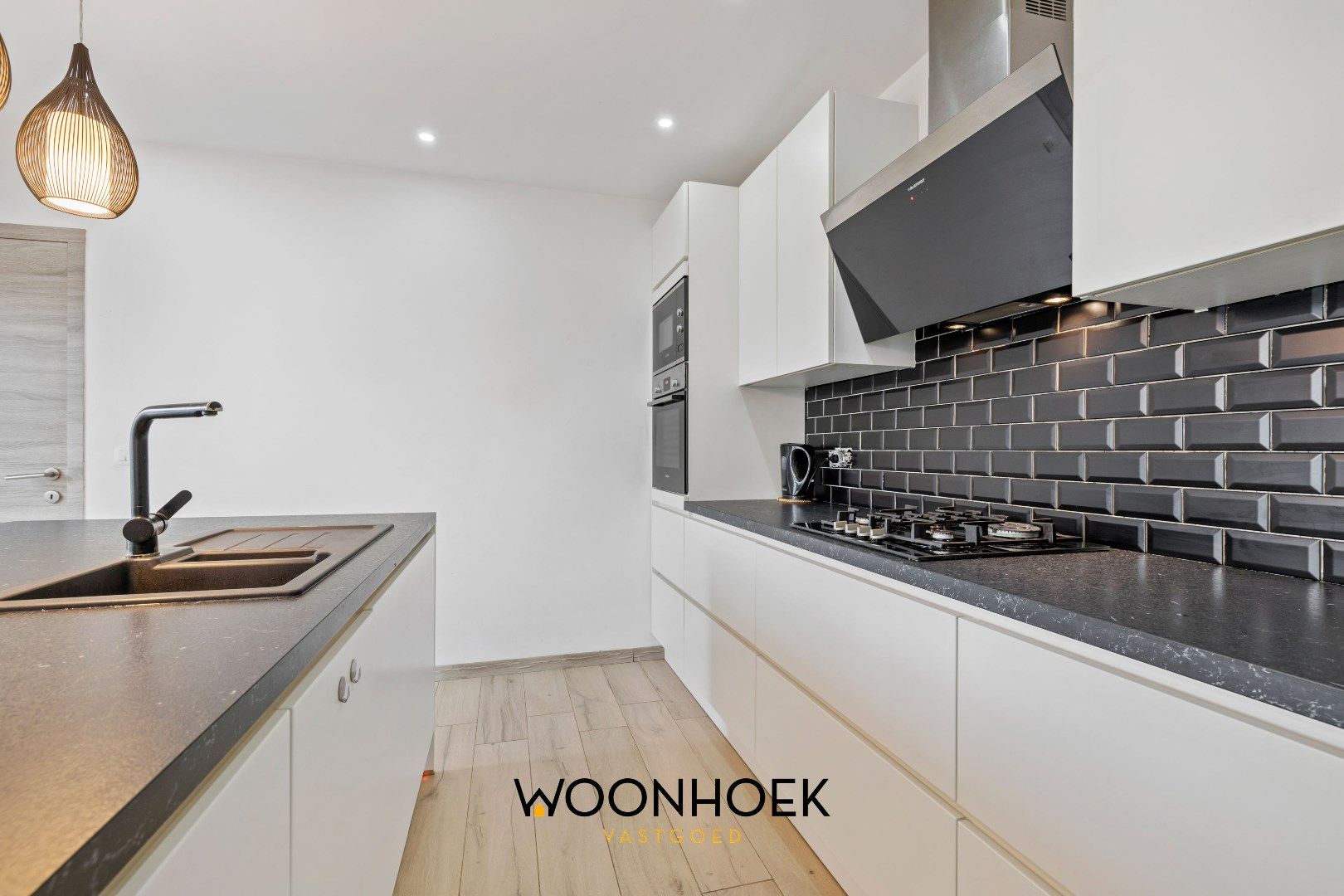 Gerenoveerde (label C) 3-slpk woning nabij het centrum van Sint-Niklaas! foto 4