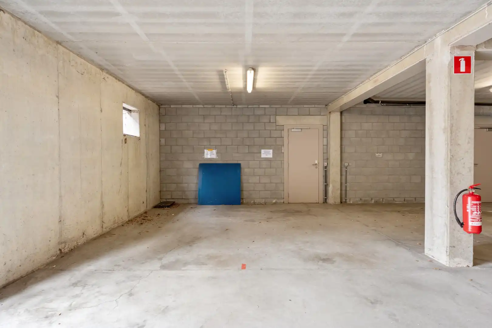 Appartement met 3 of 4 slaapkamers nabij het centrum. foto 25