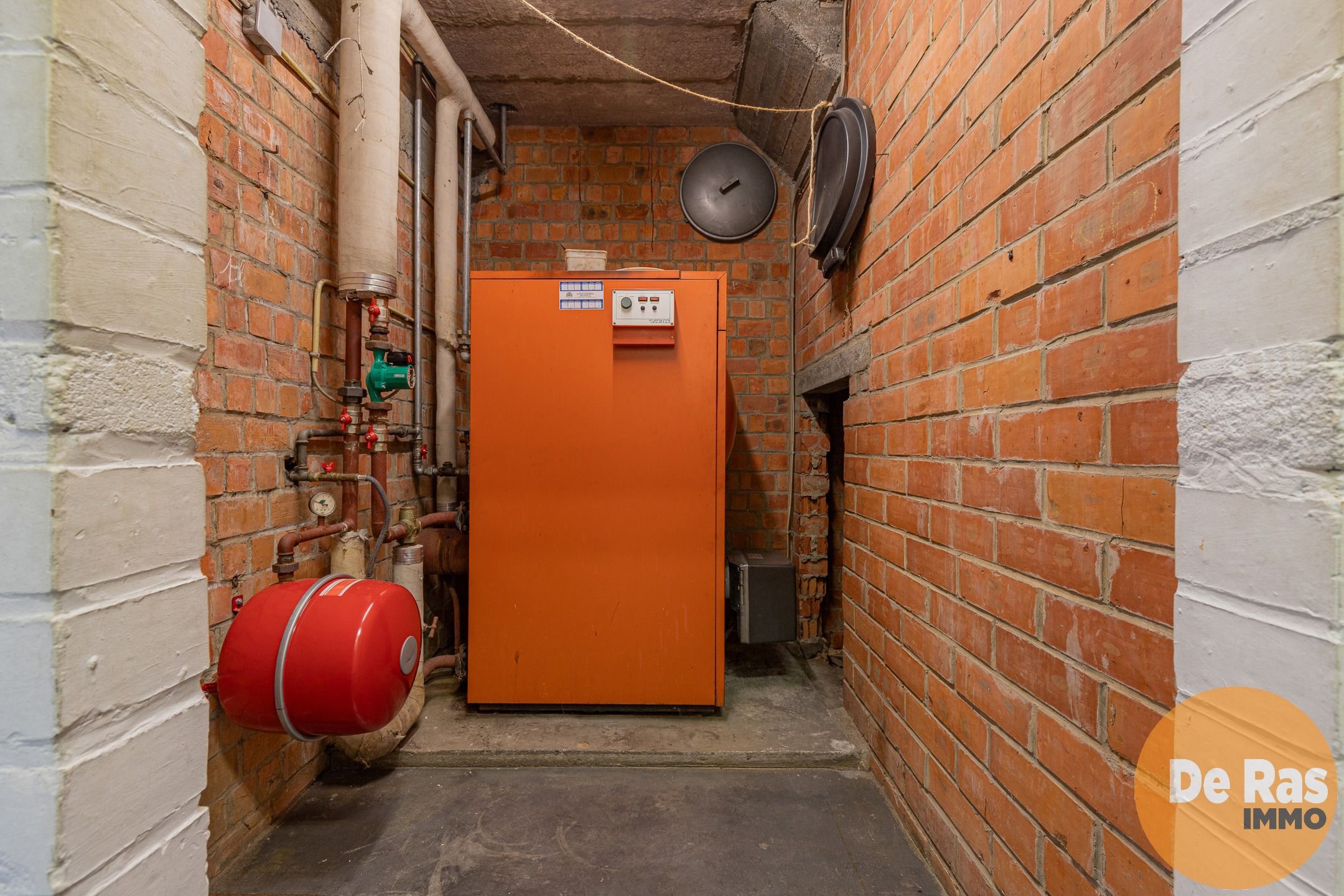 ERPE-MERE - Grote gezinswoning met berg-/werkruimte foto 32