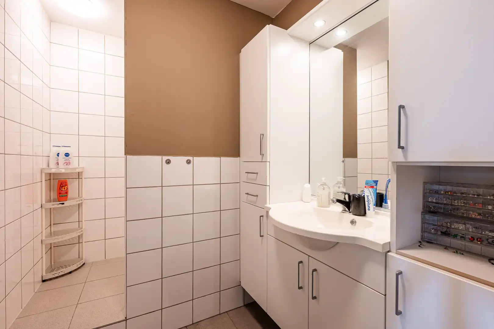 Modern Appartement in het hart van Sint-Laureins! foto 7