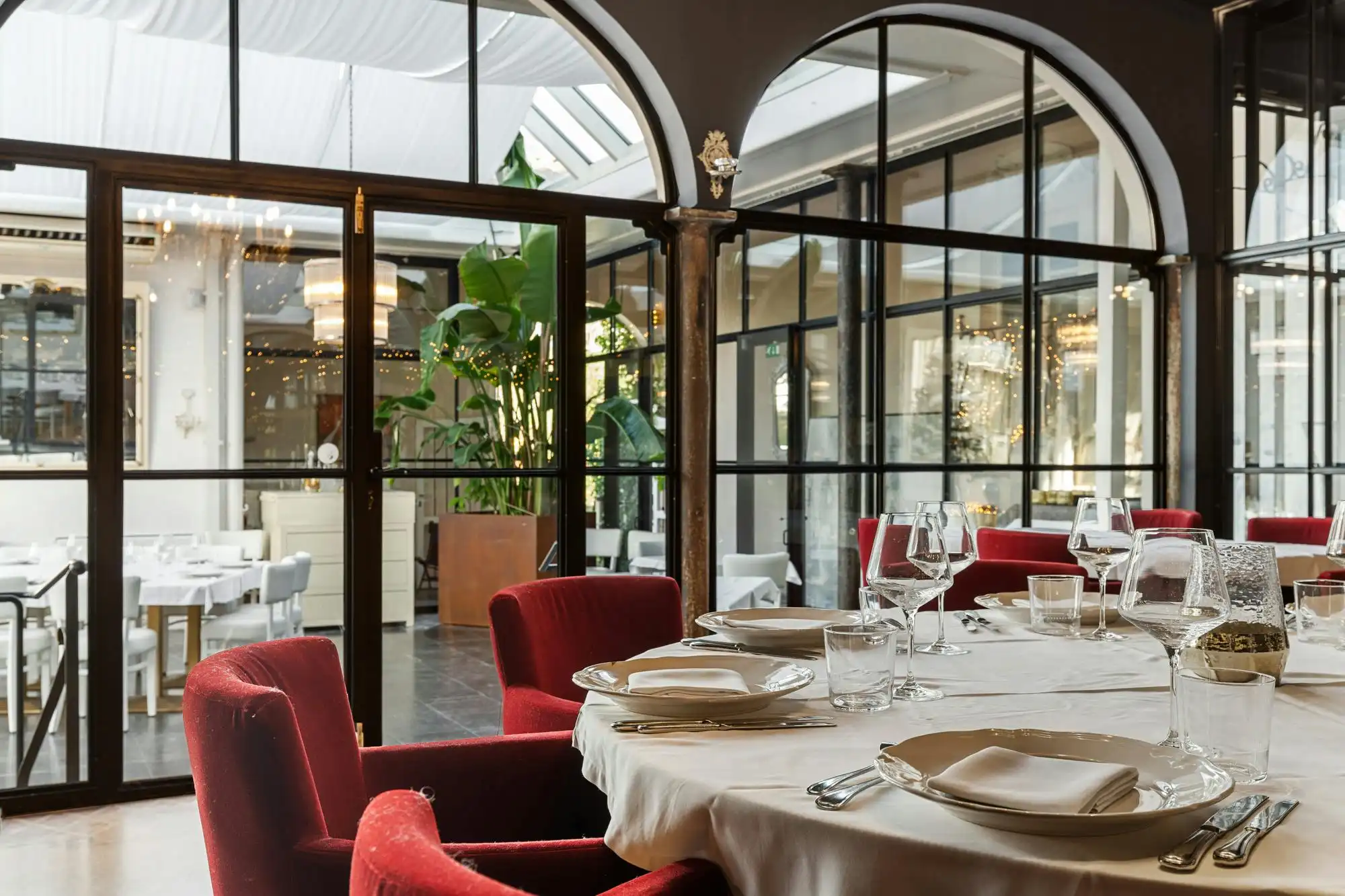 Luxueuze villa met zwembad en handelsruimte te Beverst foto 18