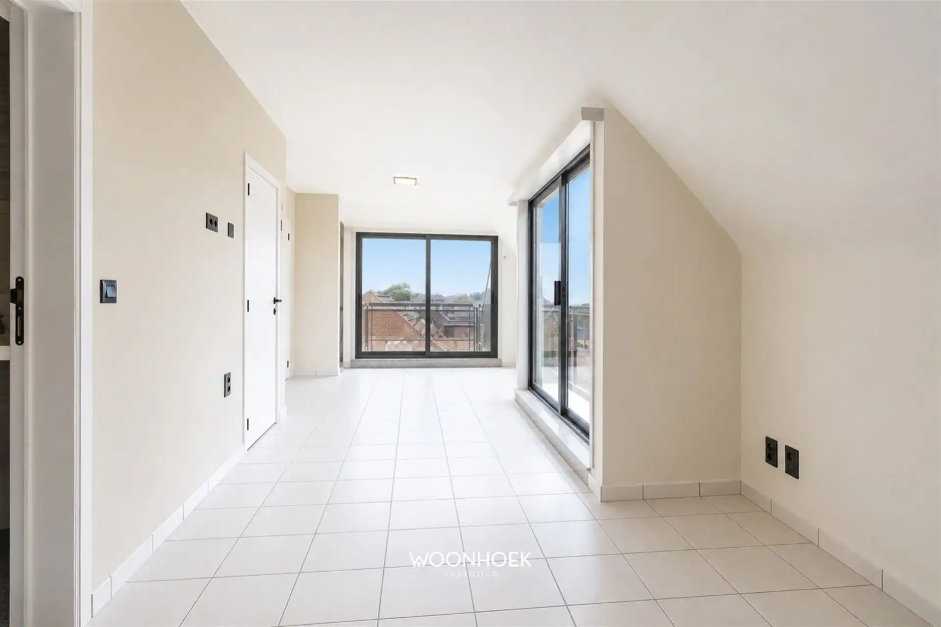 Modern 2-slpk appartement met 2 terrassen foto 3