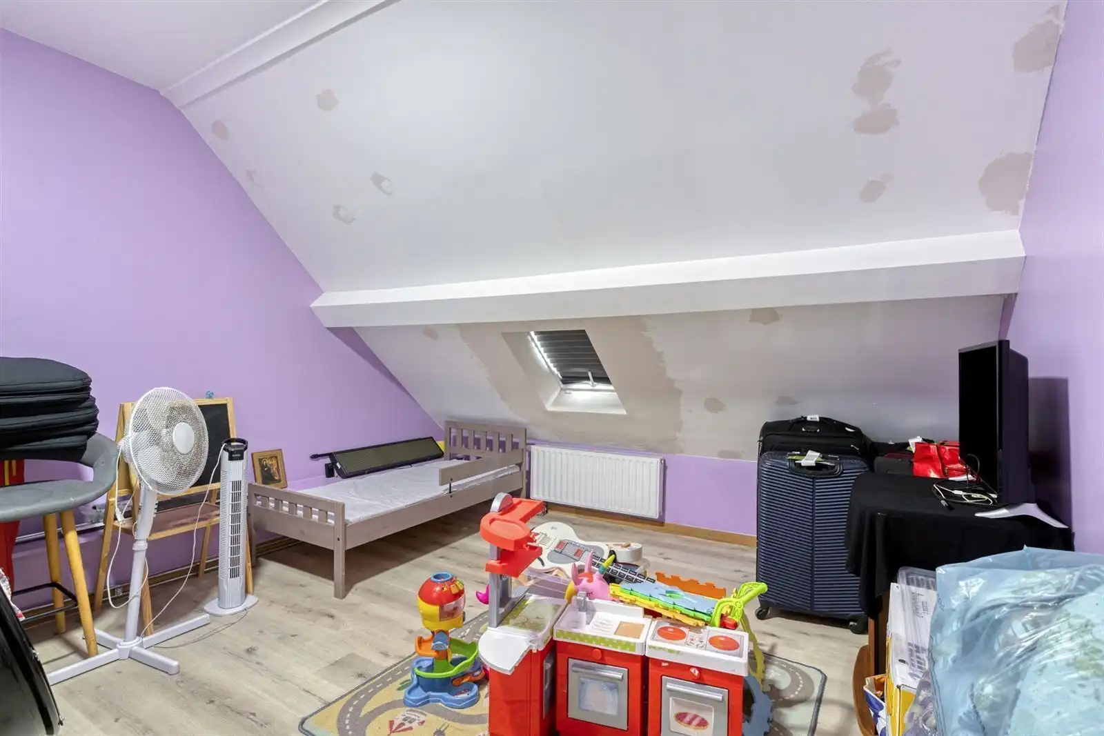 Instapklare woning met 4 slaapkamers en mooie tuin foto 15