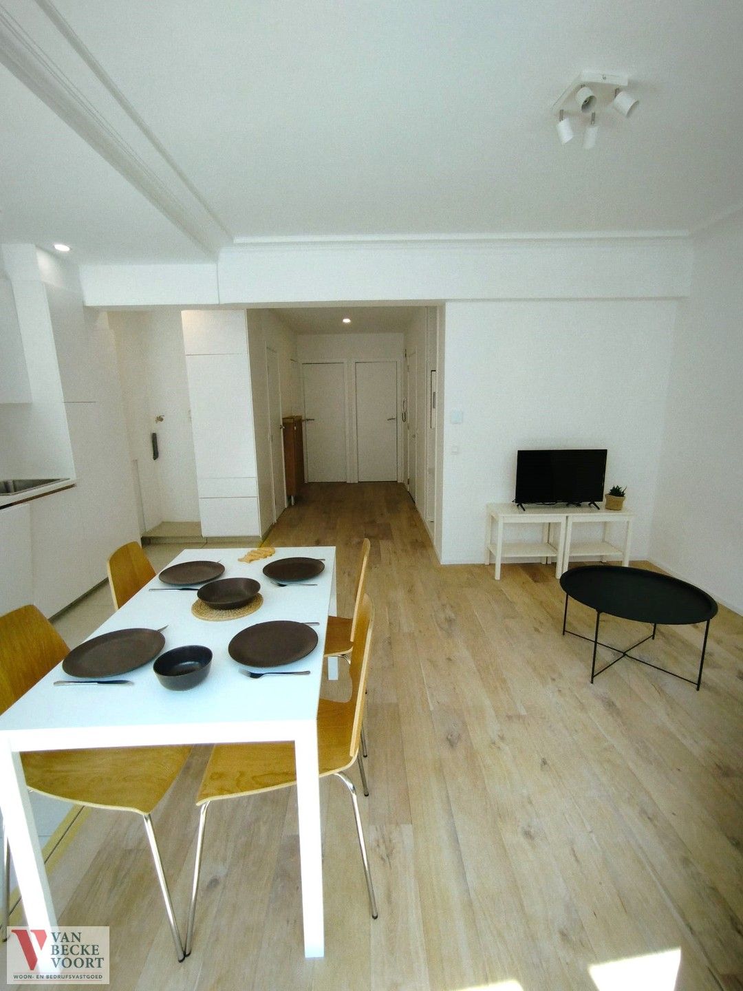 Vernieuwd appartement met zijdelings zeezicht foto 3