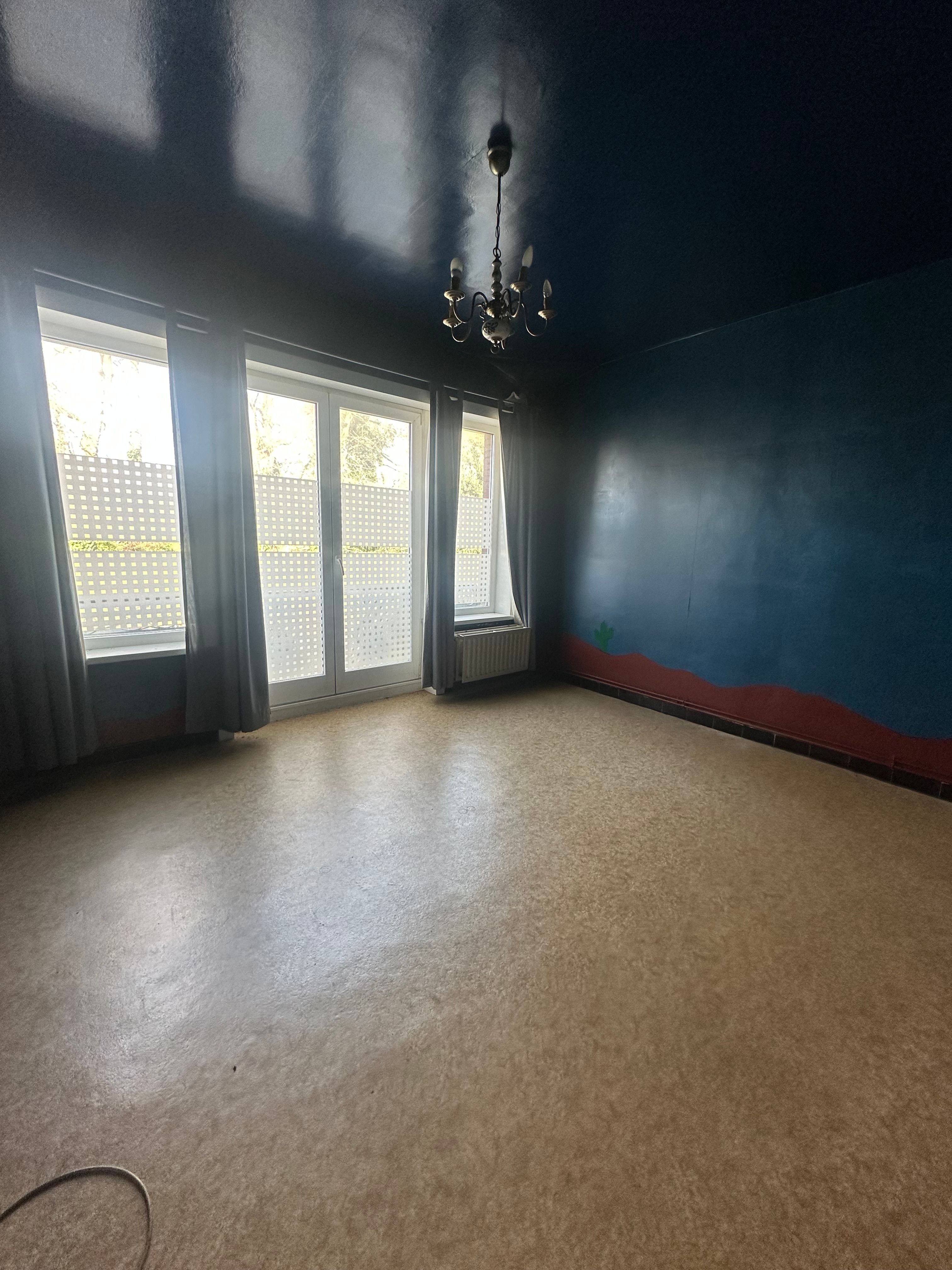 Ruime woning met verbouwingsmogelijkheden foto 5