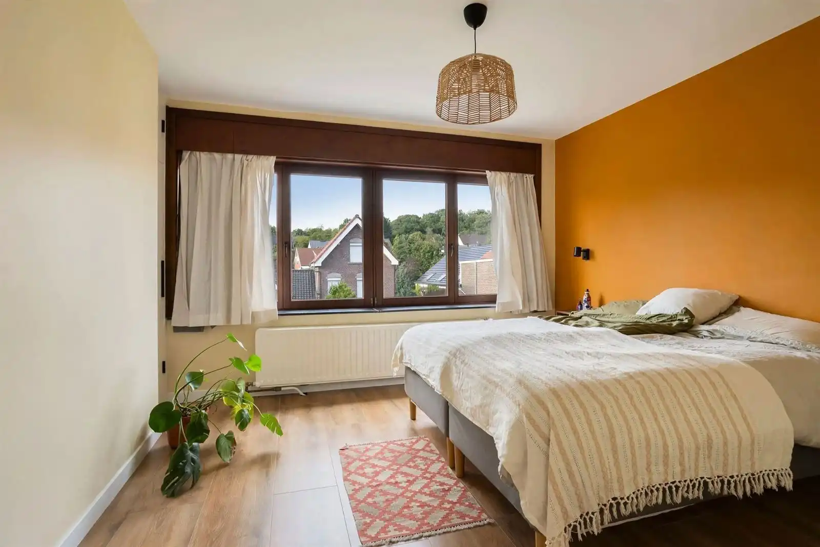 Gerenoveerde woning met tuin en 3 grote slaapkamers  foto 5