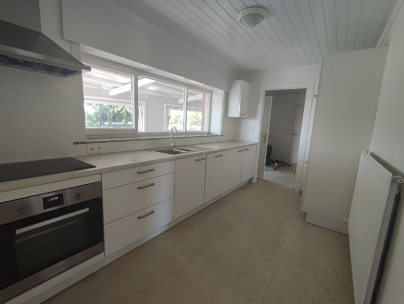 Landelijke woning met weide foto 7
