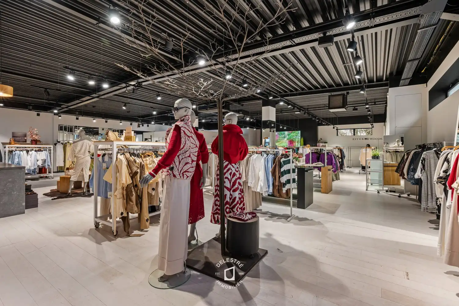 COMMERCIEEL PAND OP TOPLIGGING IN KUURNE NAAST CARDOEN EN MAZDA foto 13