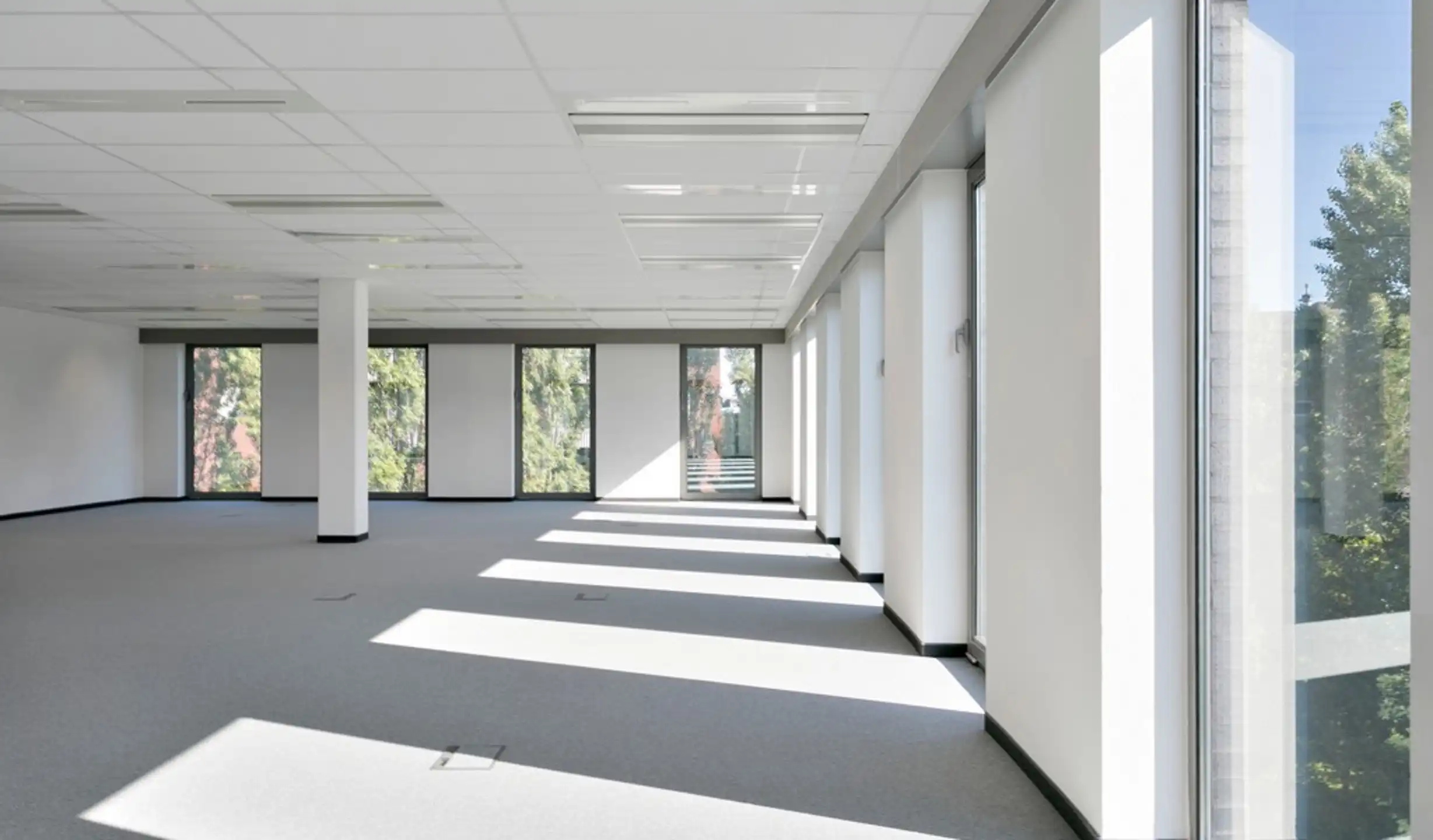 Moderne instapklaar kantorengebouw The Ultimate foto 14