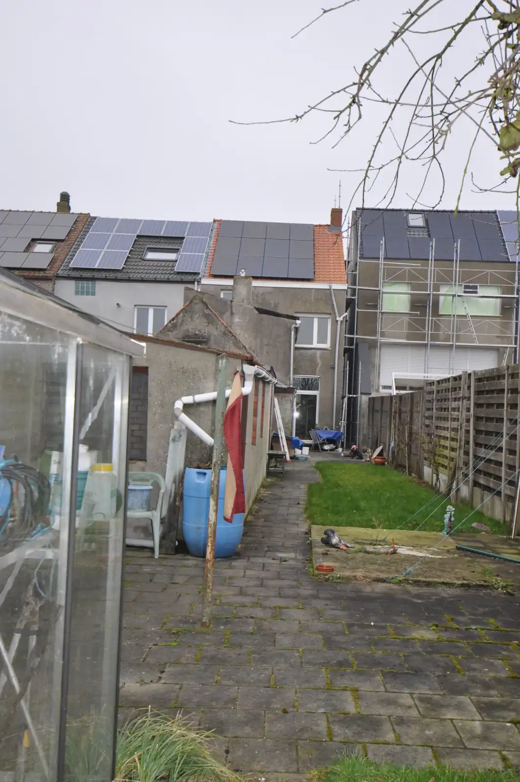 Te renoveren woning met grote zongerichte tuin ! foto 14