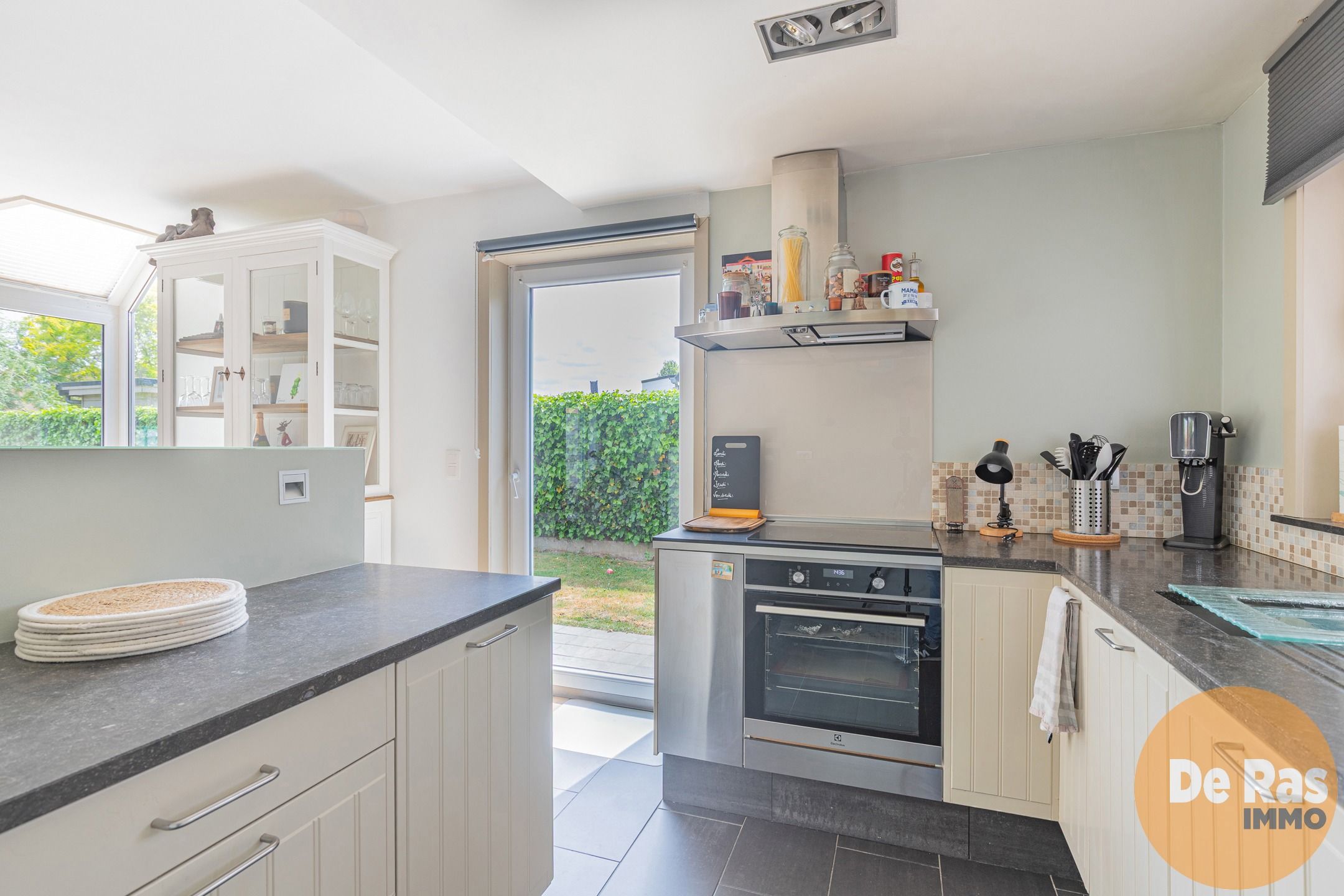 BUGGENHOUT - Rustig gelegen, instapklare woning met tuin foto 7