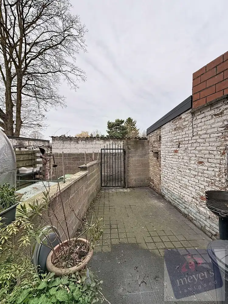 Instapklare woning met tuin en terras foto 17