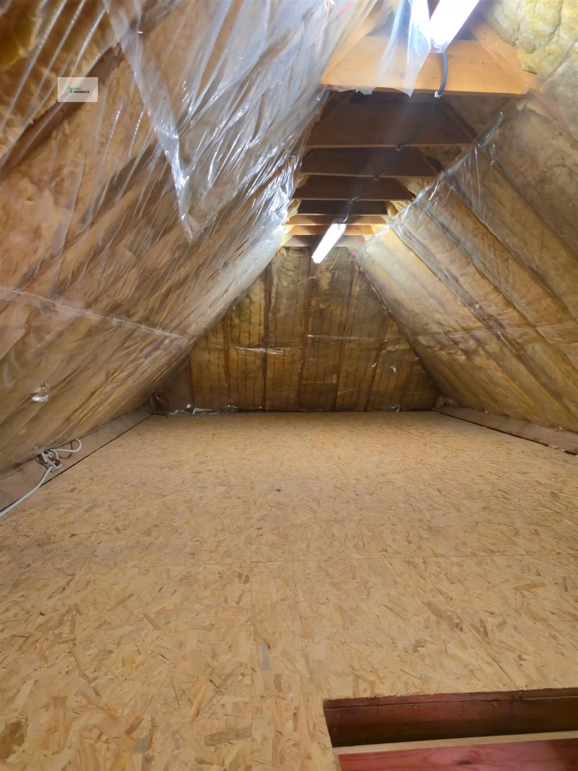 Ruime Woning met 3 Slaapkamers in Bale foto 65