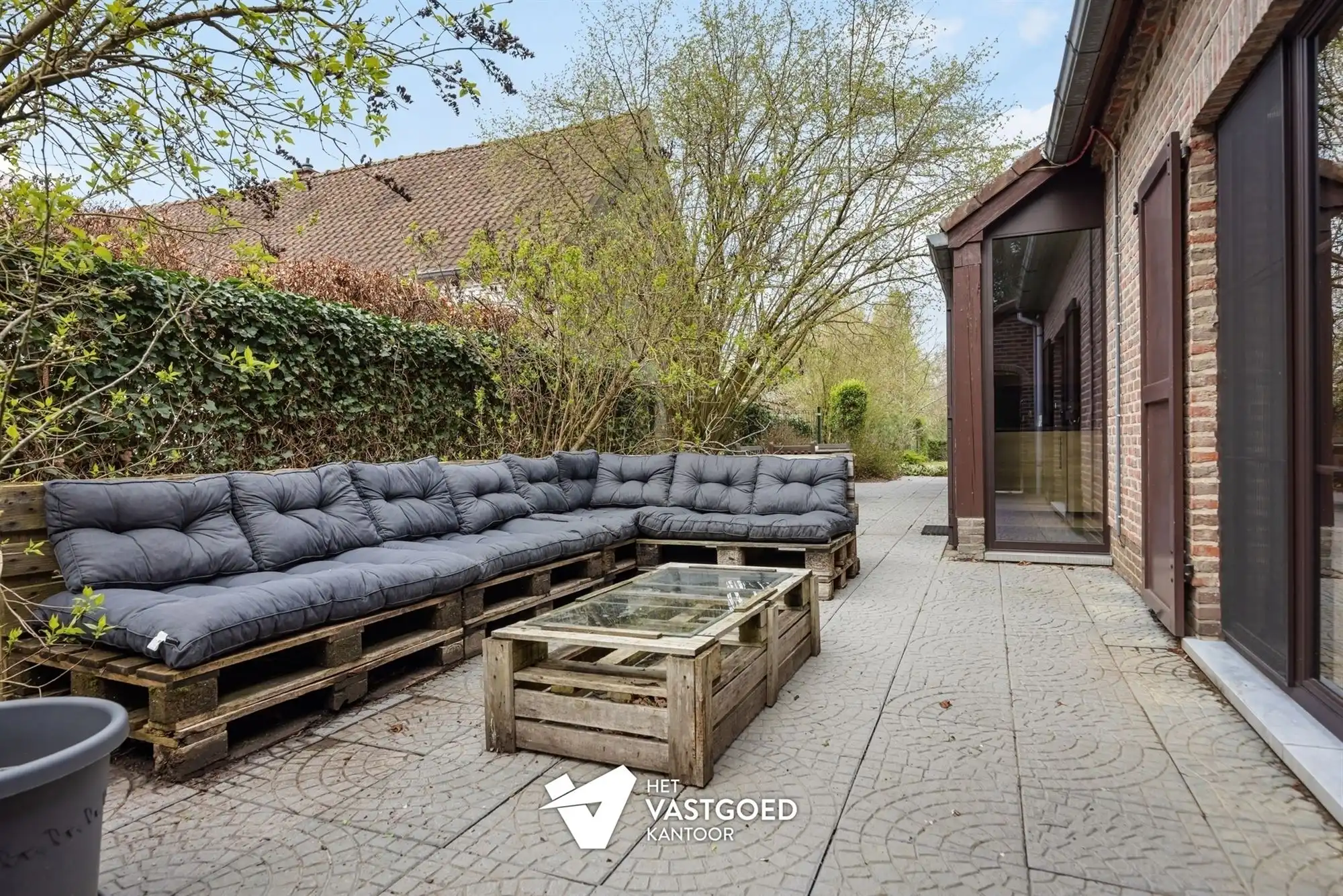 PERFECT ONDERHOUDEN WONING MET 6 SLAAPKAMERS EN WERKHUIS/GARAGE IN GROENE OMGEVING TE VIVERSEL foto 34